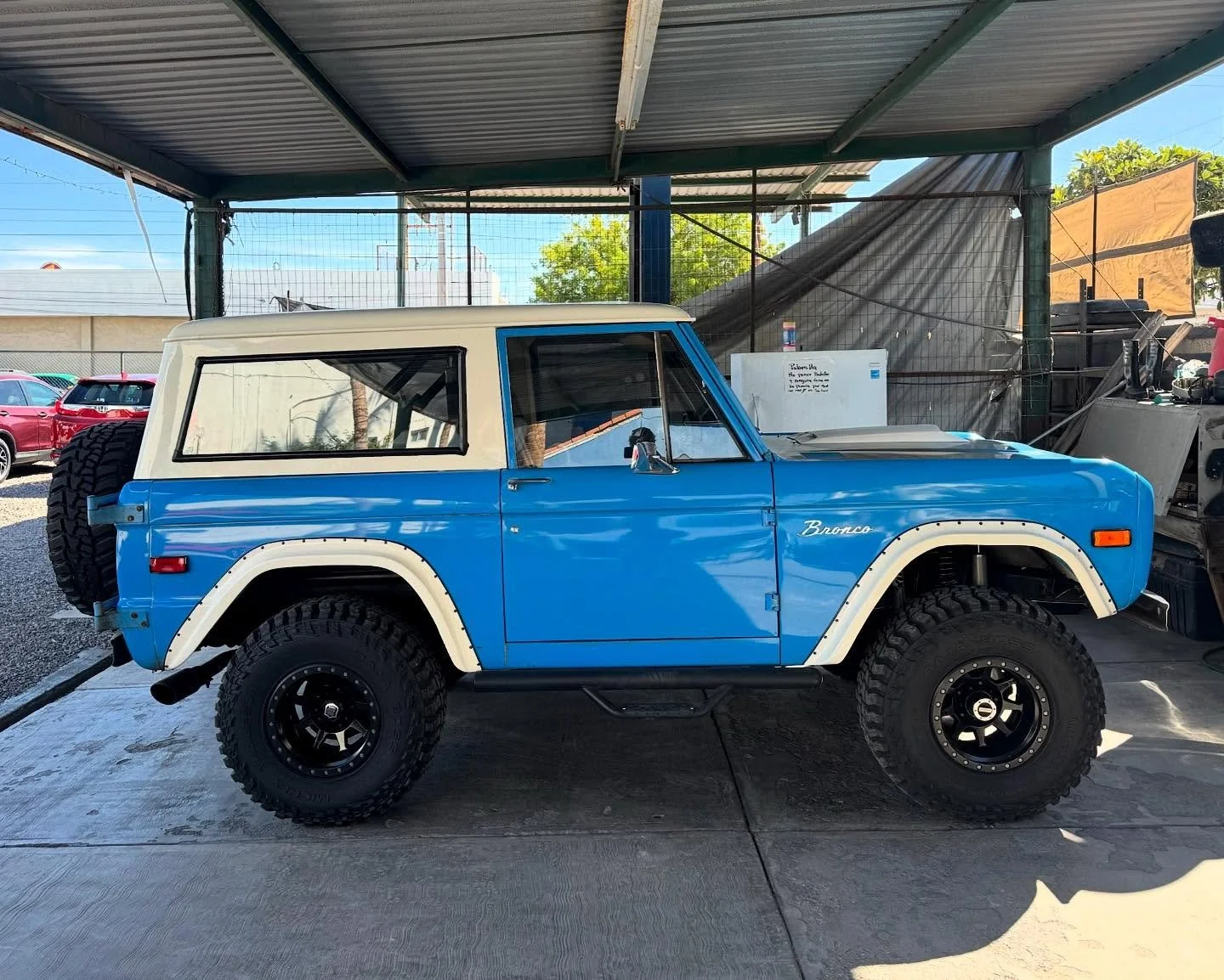 Ford Bronco
Club Baja Sur
Early Ford Bronco
Autos El Chicho &ldquo;Jr.&rdquo;
#thespiritofbajarepublic 
#keepbajabaja
#vintagebronco