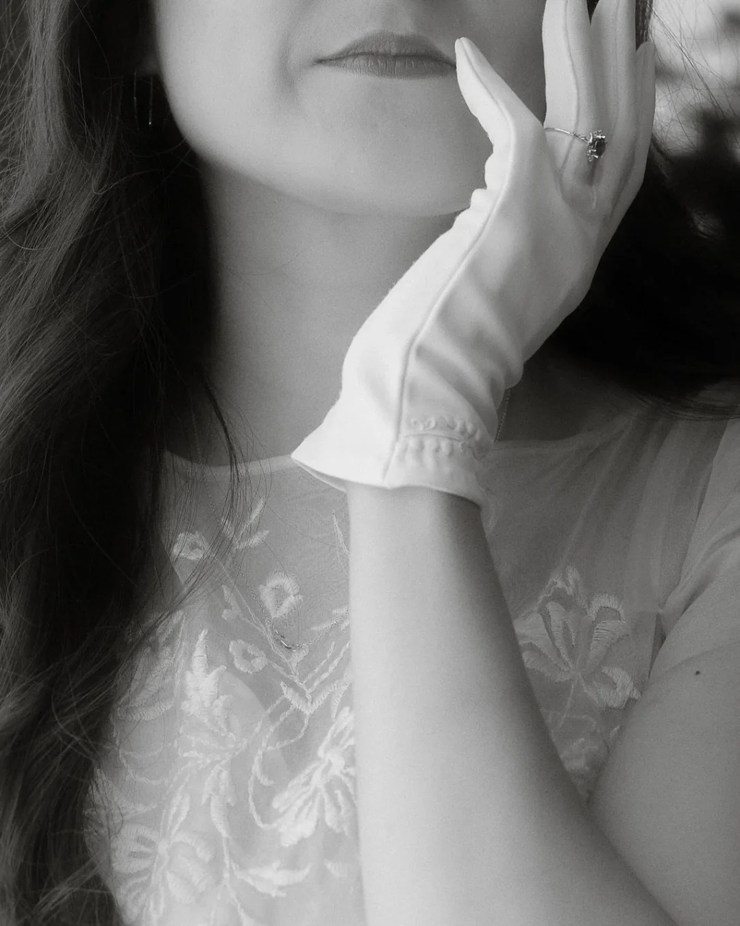 Can&rsquo;t believe I haven&rsquo;t shared any of these fun engagement photos from frolicking around Chinatown. Jeannie thrifted this gem of a dress for the session and it was literally perfect 😍