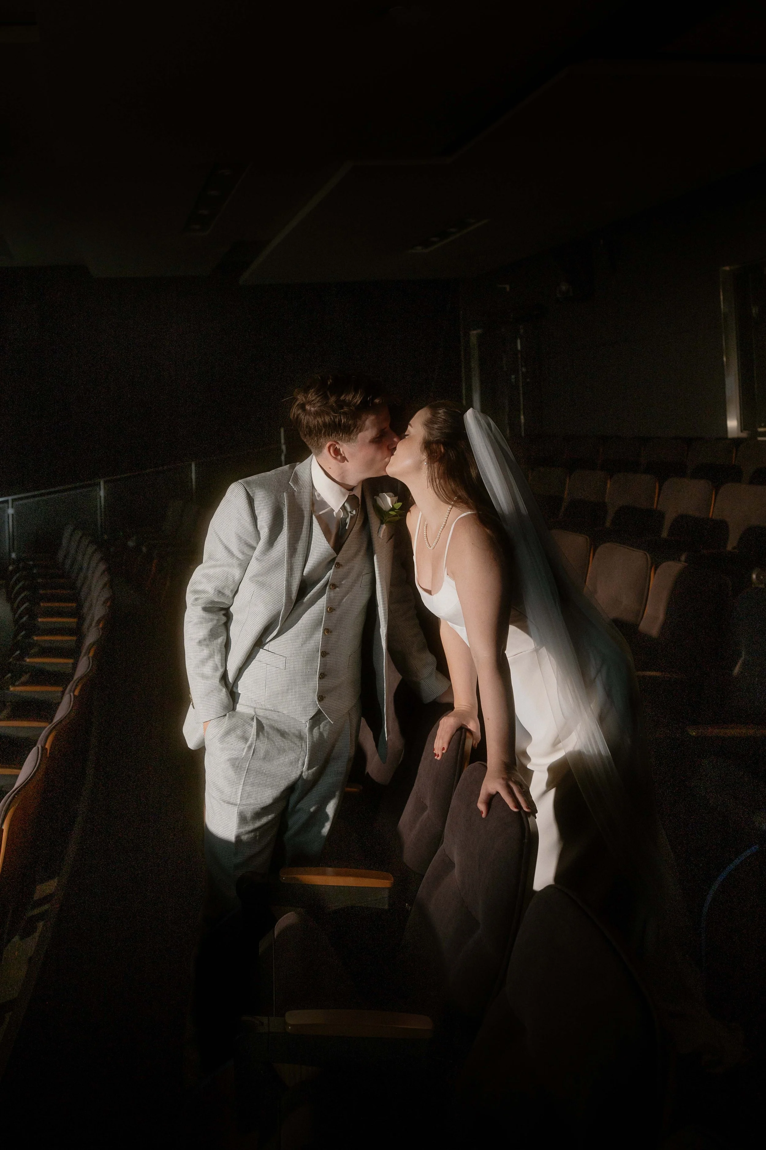Daphne & Chris Previews-27.jpg