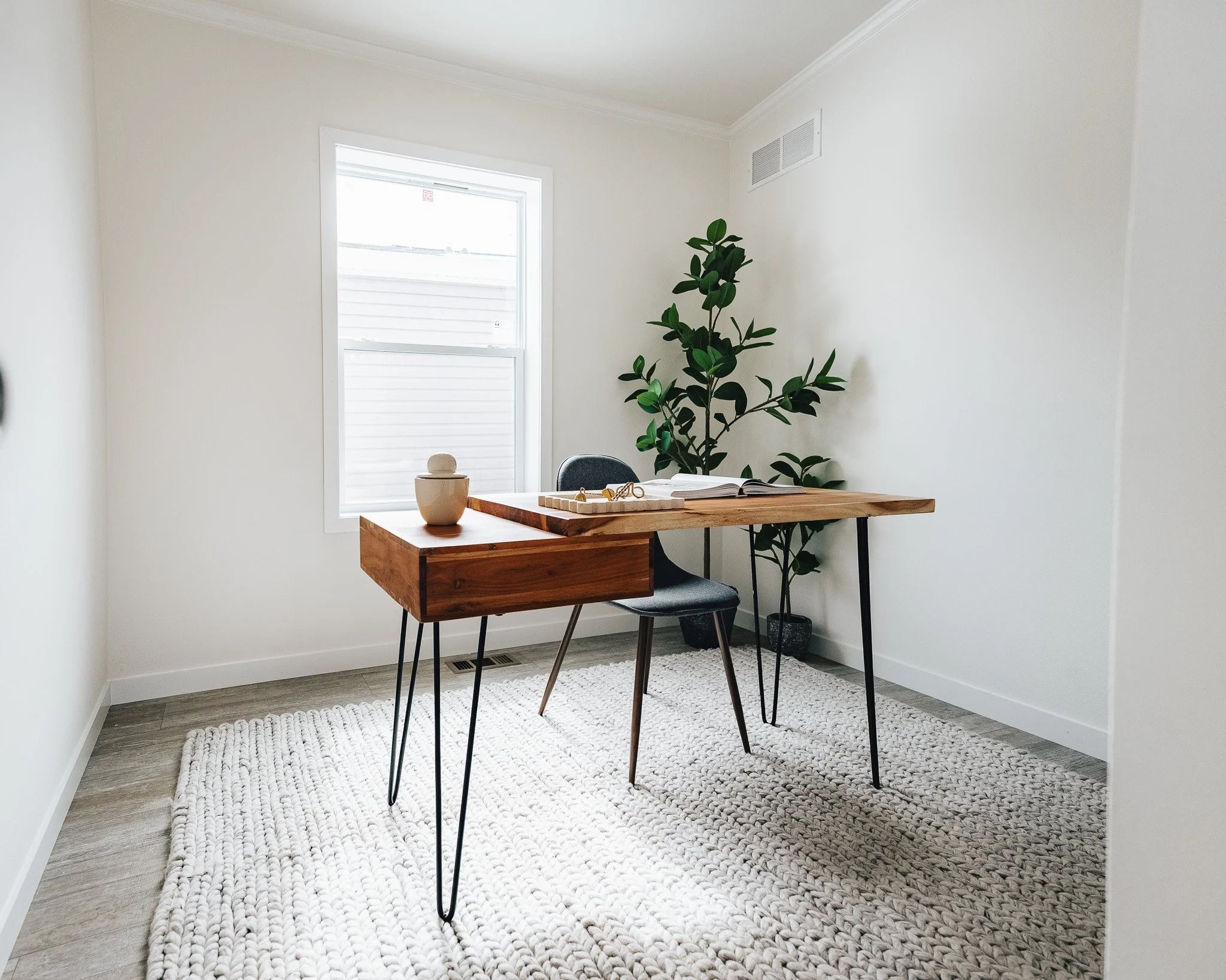 secondary bedroom inside the cavco westlake retreat ranch 