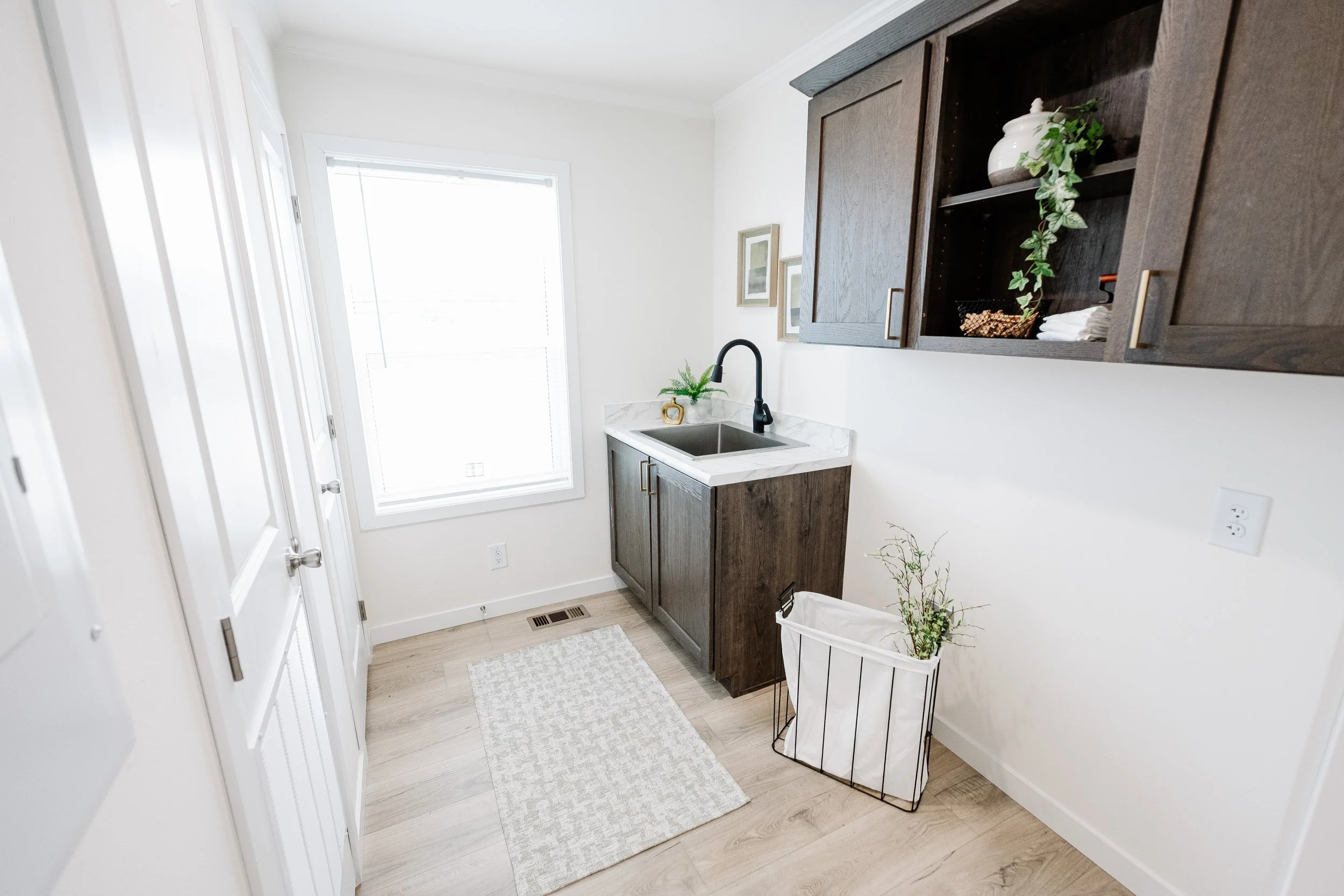 Cavco Farmhouse-16.jpg