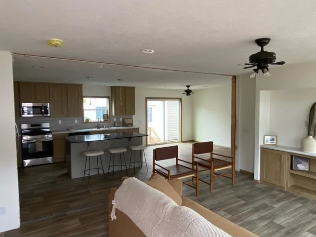 image of schult roosevelt modular home image of livingroom and kitchen 