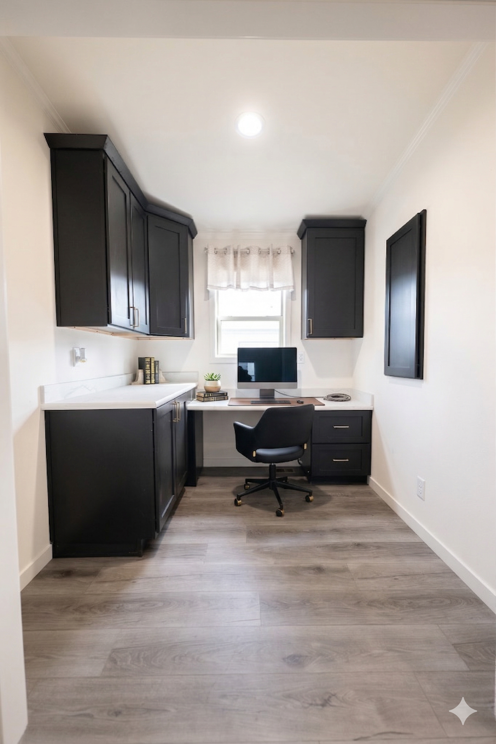 hallway office with built in desk in the cavco westlake ranch manufactured home from cavco homes 