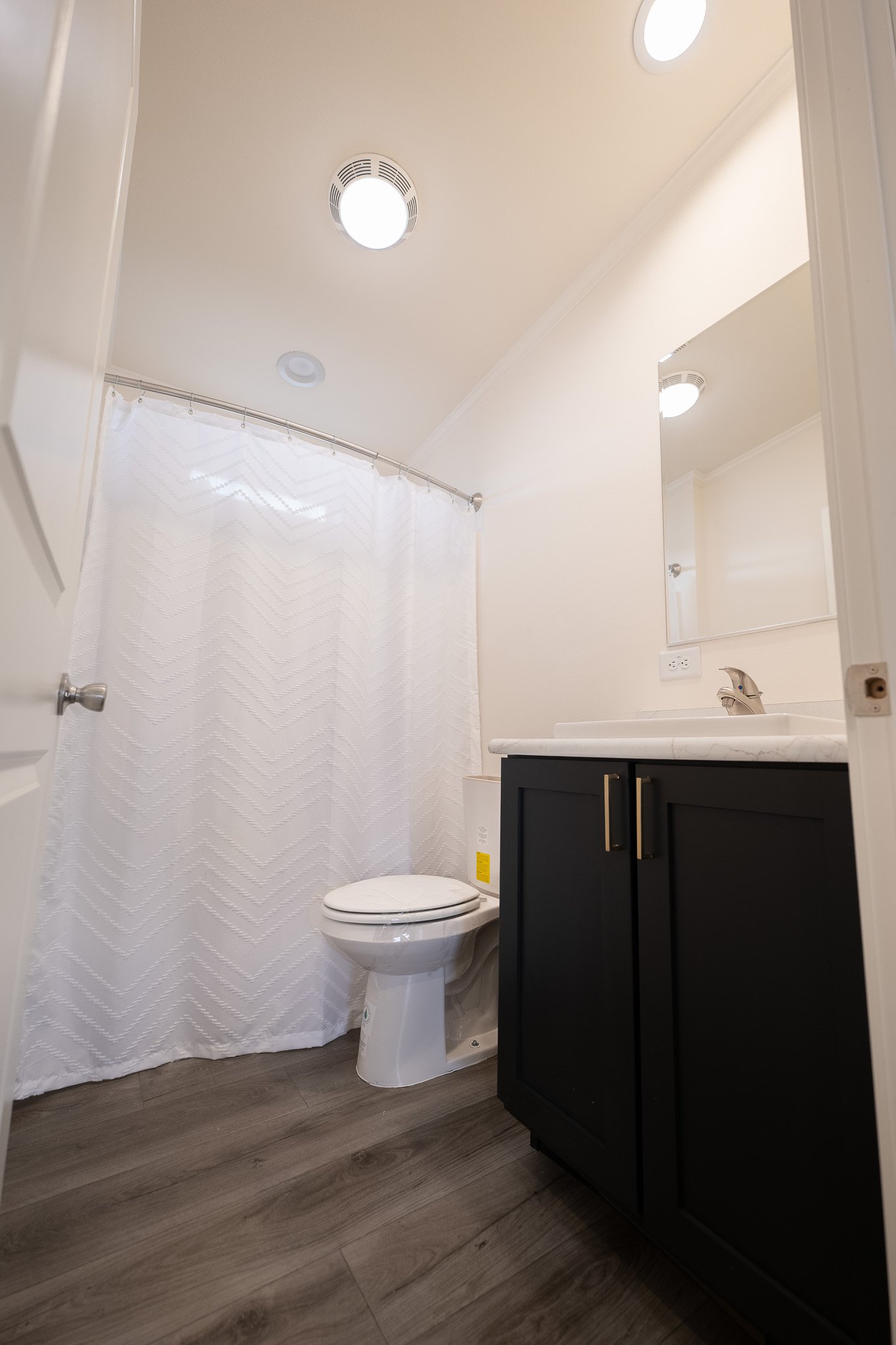 secondary bathrrom in the hallway of the cavco westlake ranch