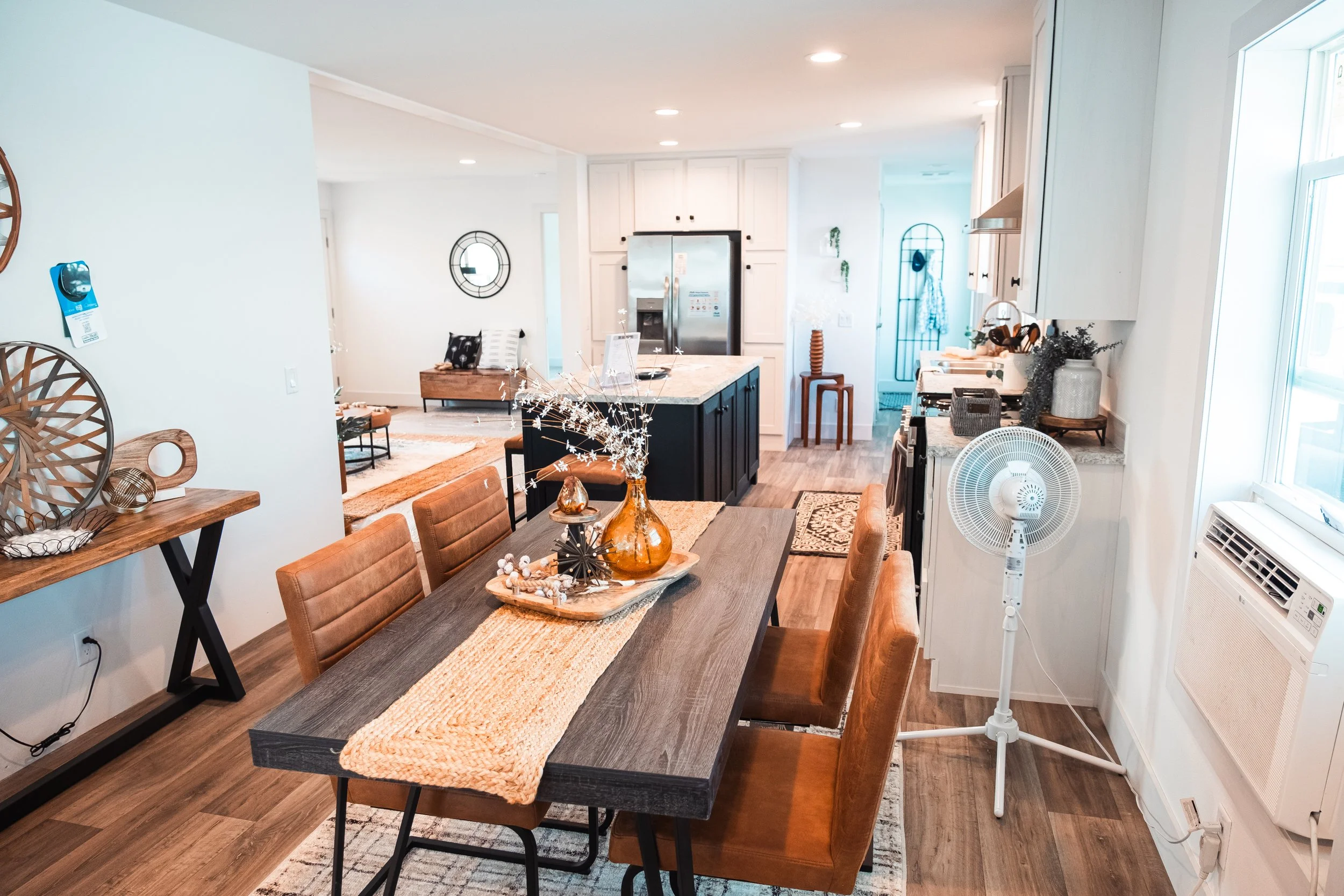 photo of dinning room looking into the kitchen schult tempo my hgirl 