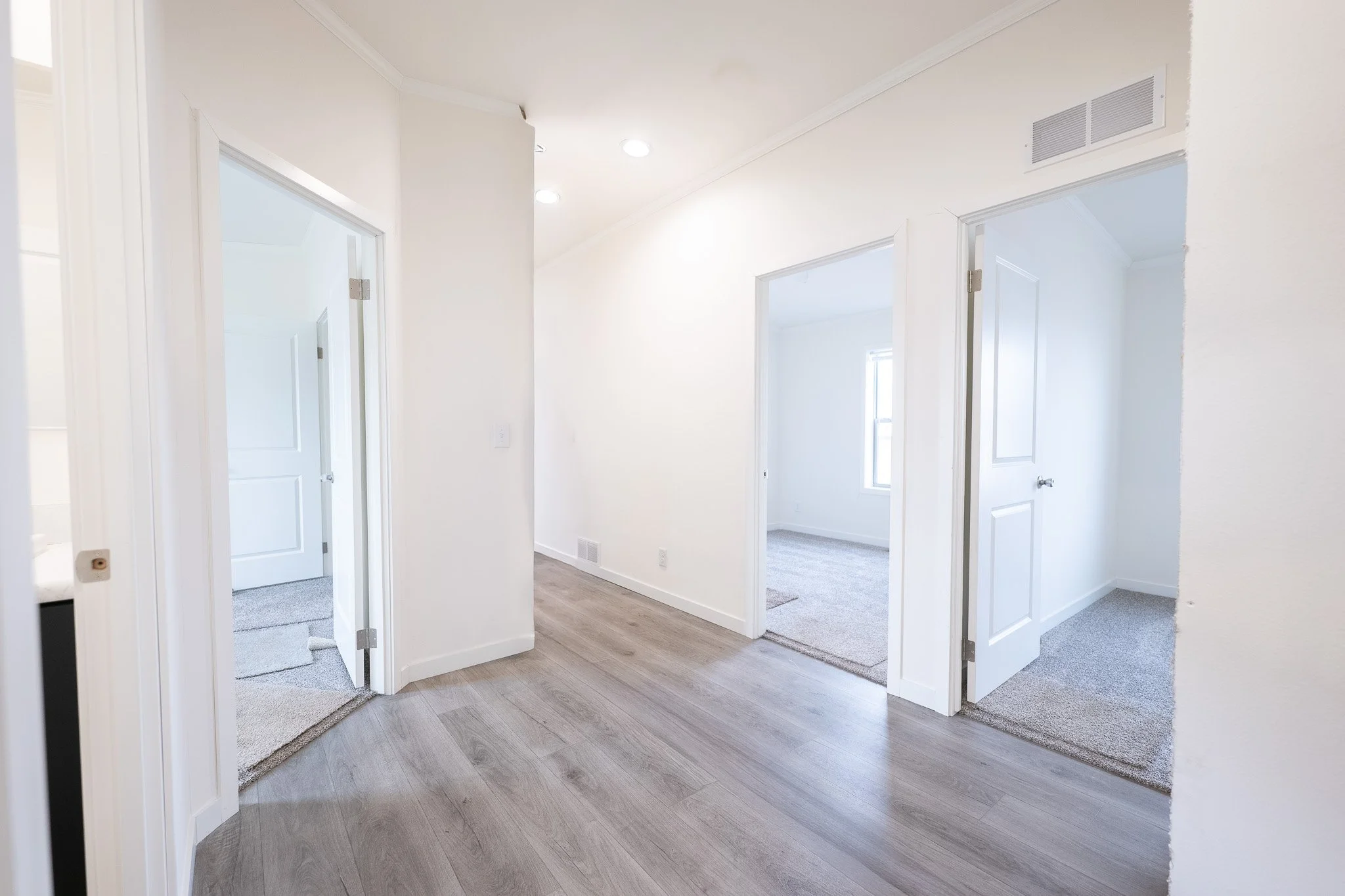 hallway photo insoide the cavco westlake ranch 