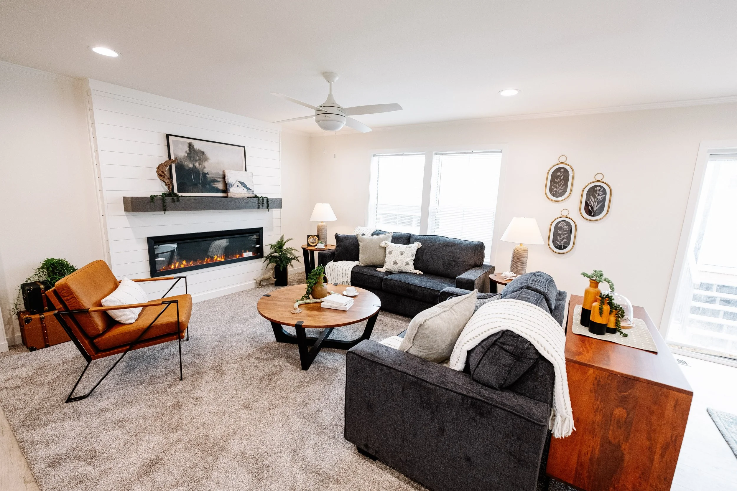 Cavco Farmhouse-4.jpg