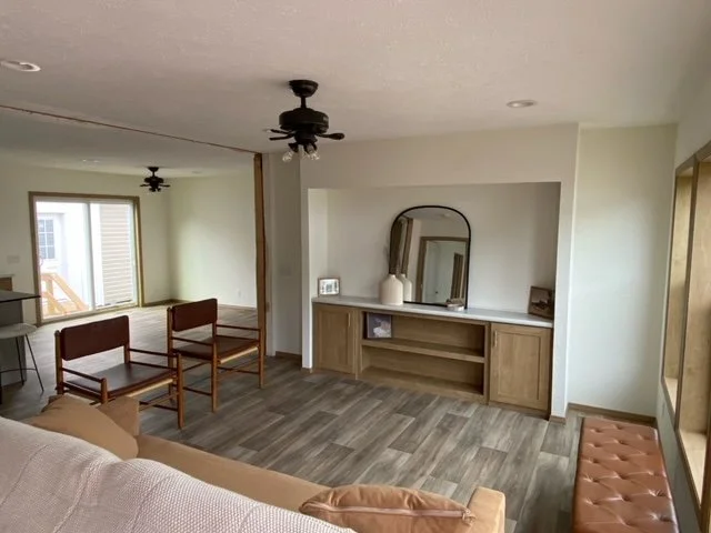 livingroom inaide the schult roosevelt modular home in duluth mn