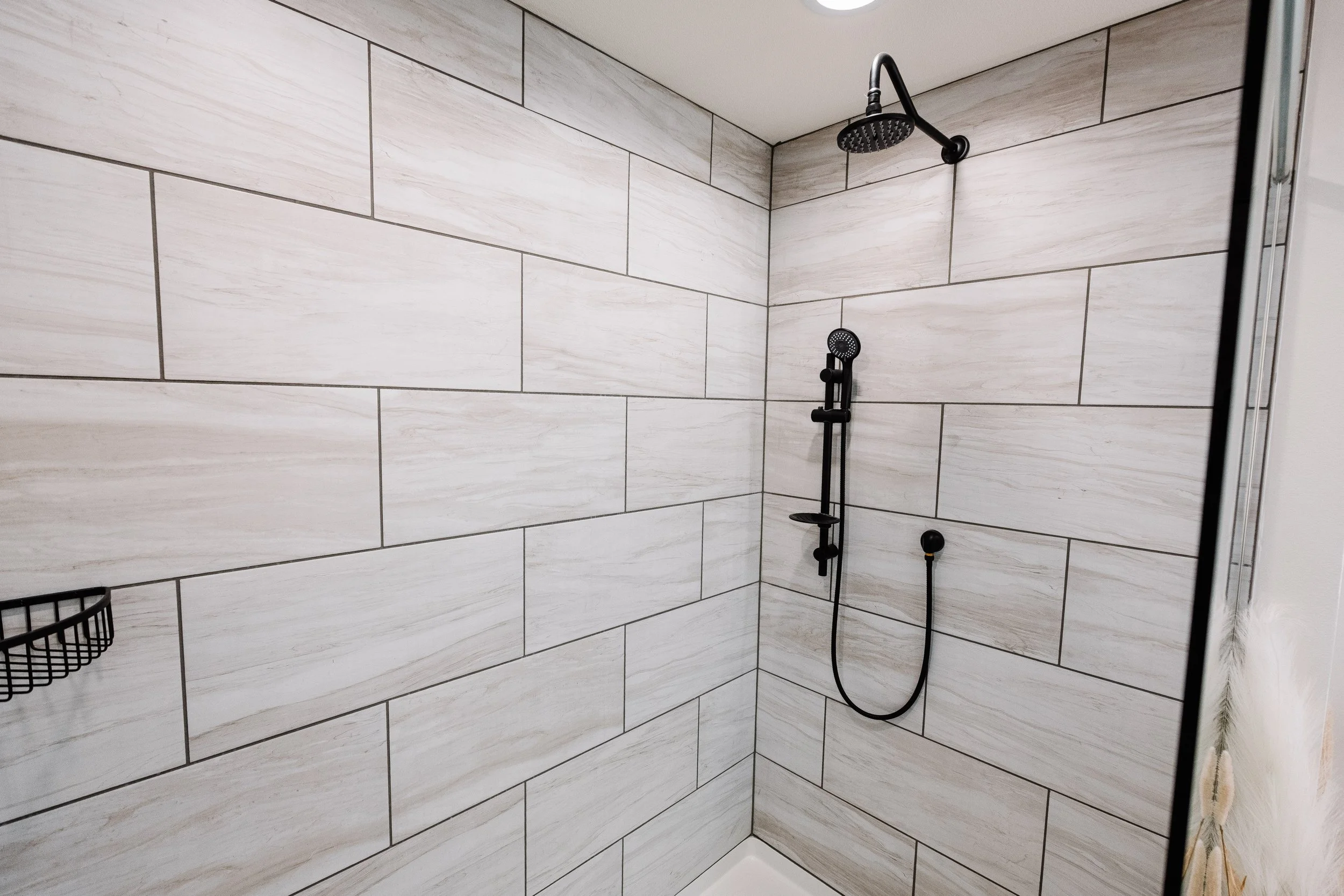 Cavco Farmhouse-21.jpg