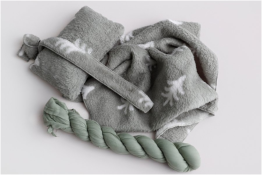 Snowflake Pillow & Layer Set