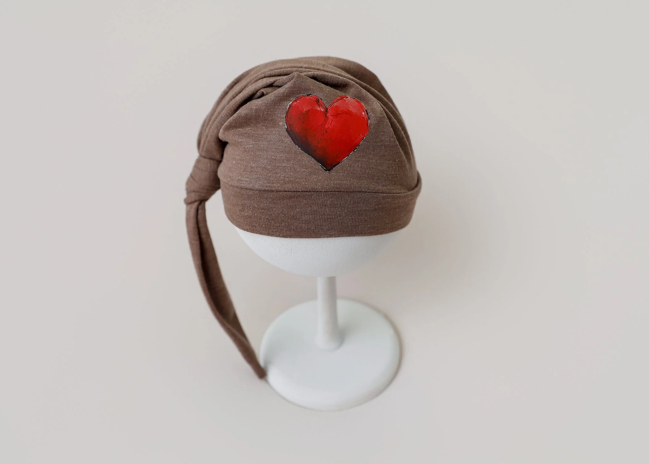 Little Love – Newborn Knot Hat (Chocolate Brown)