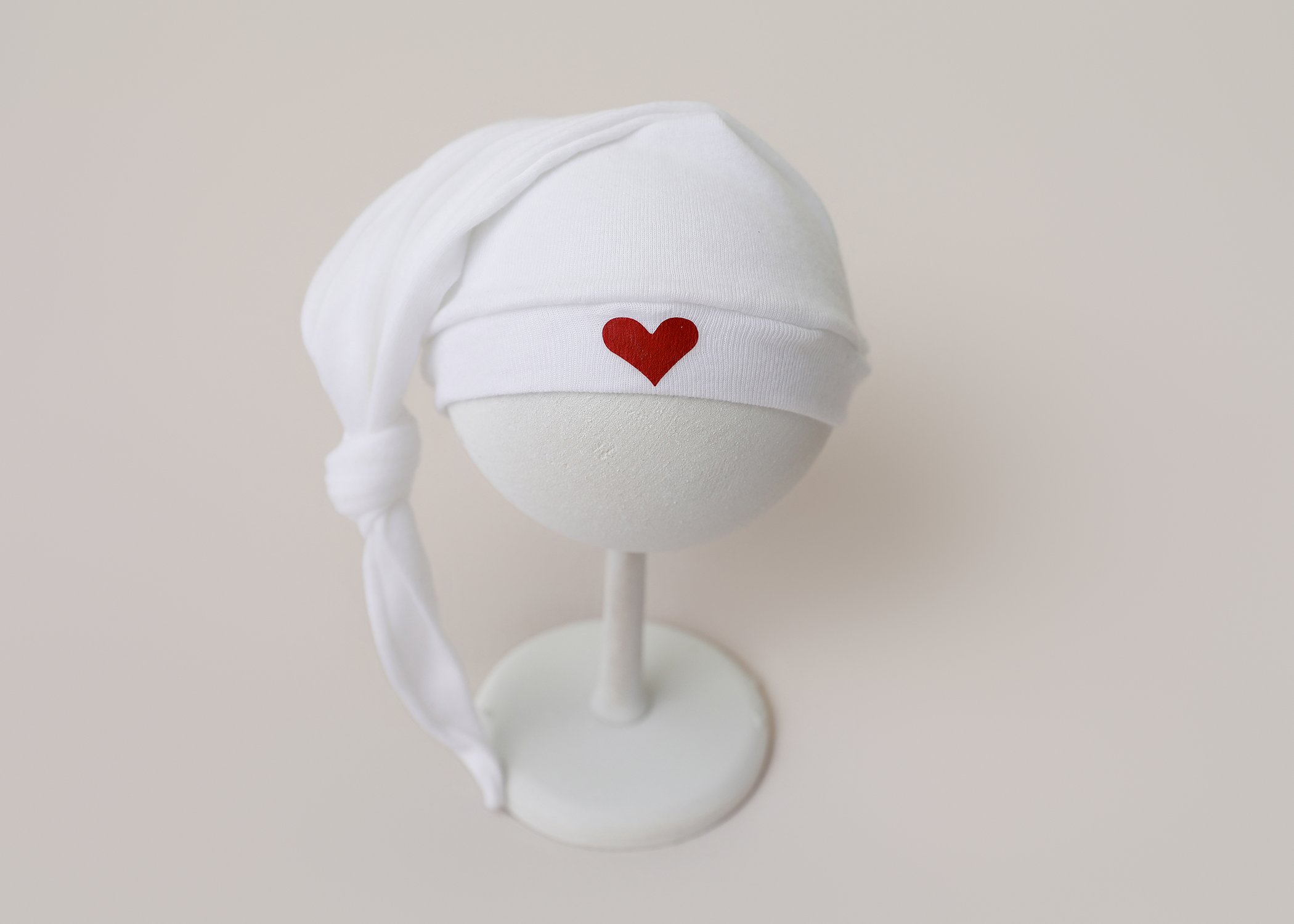 Little Love – Newborn Knot Hat