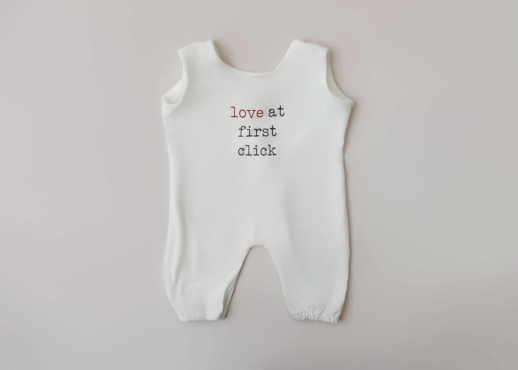 Love at First Click – Newborn Sleeveless Romper (Copy)