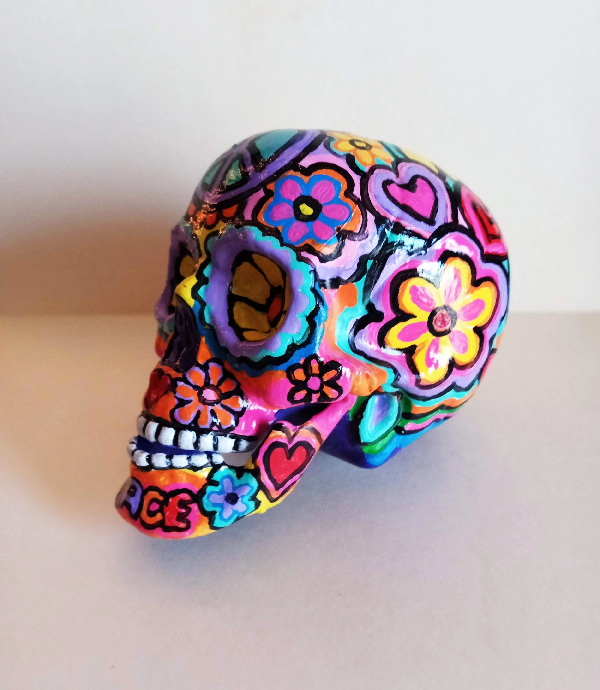 Flower Power Skull left.jpg