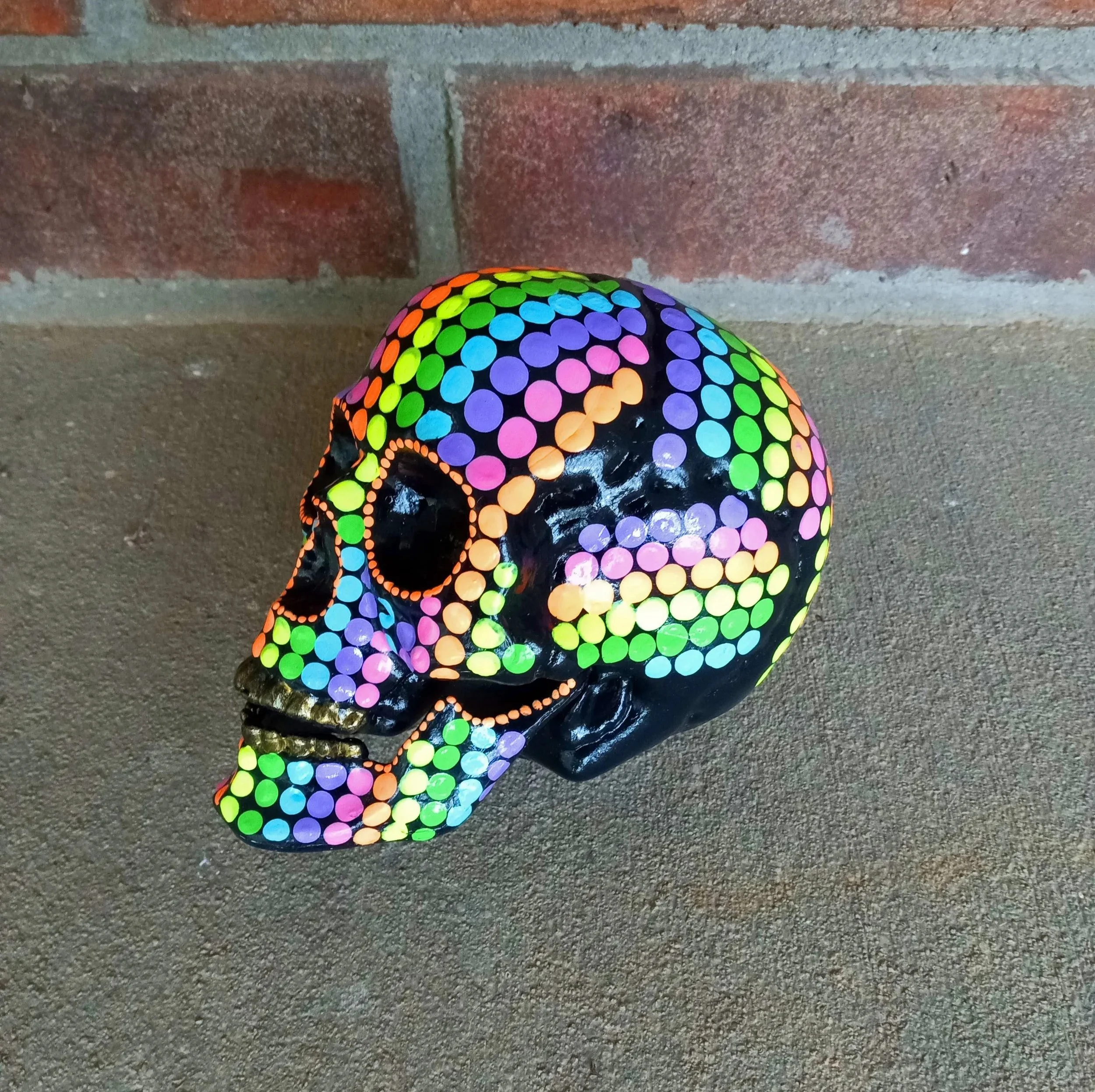 neon+rainbow+skull+2+left.jpg