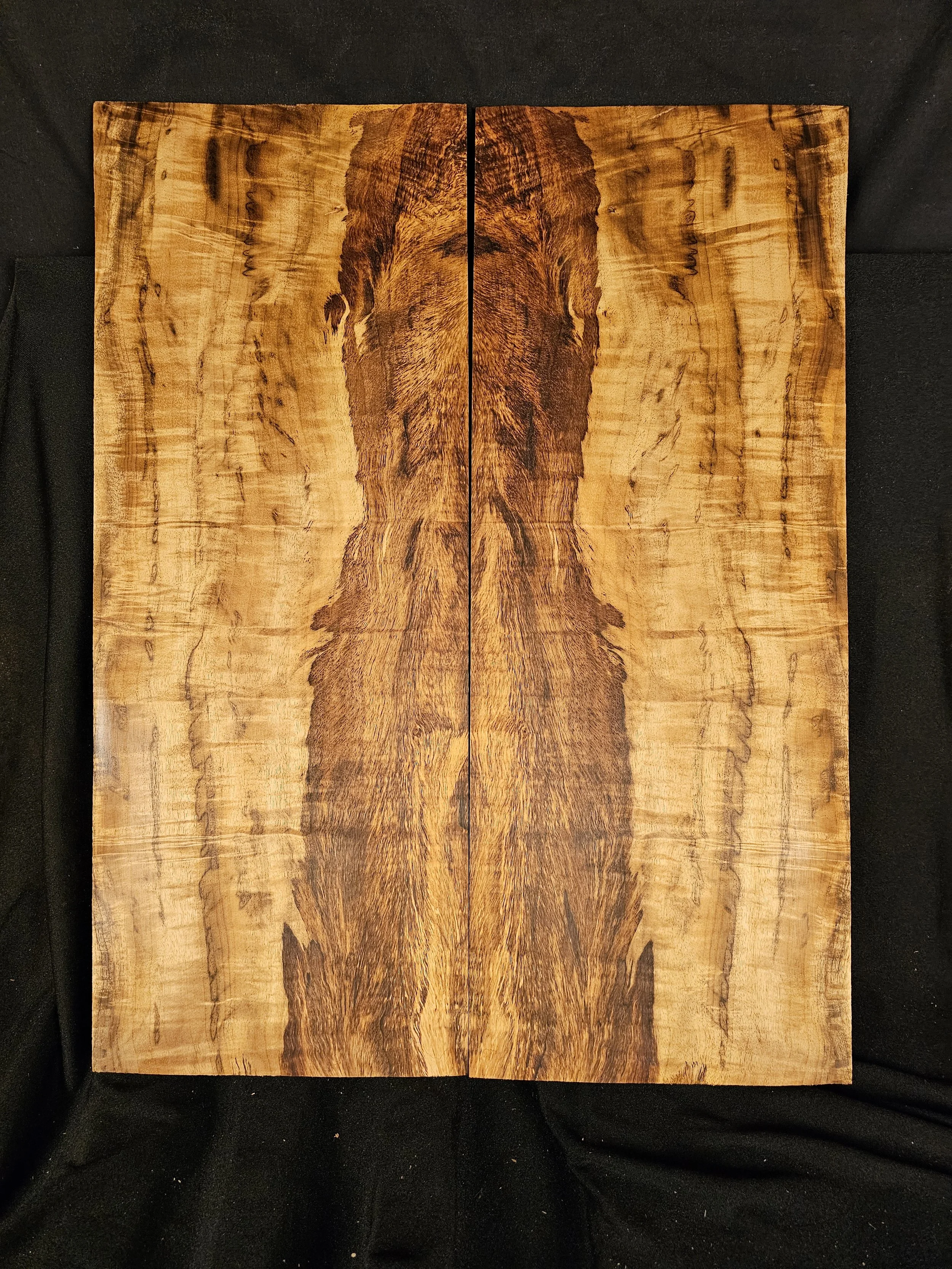 Myrtlewood Flame Set