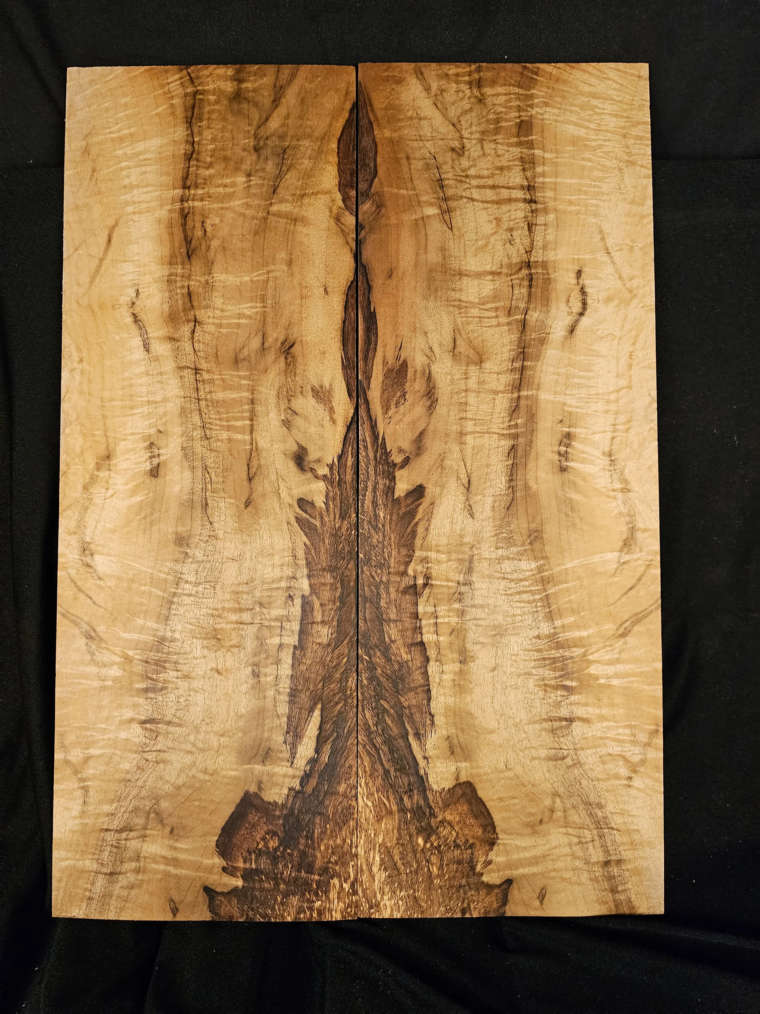 Myrtlewood Flame Set