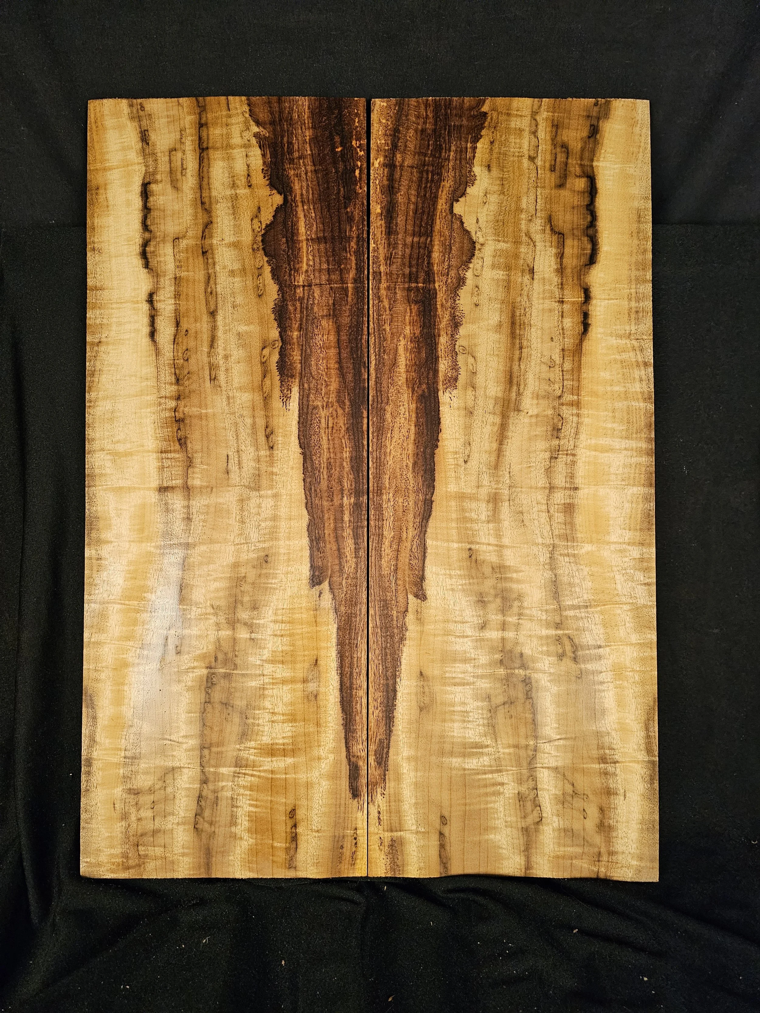Myrtlewood Flame Set