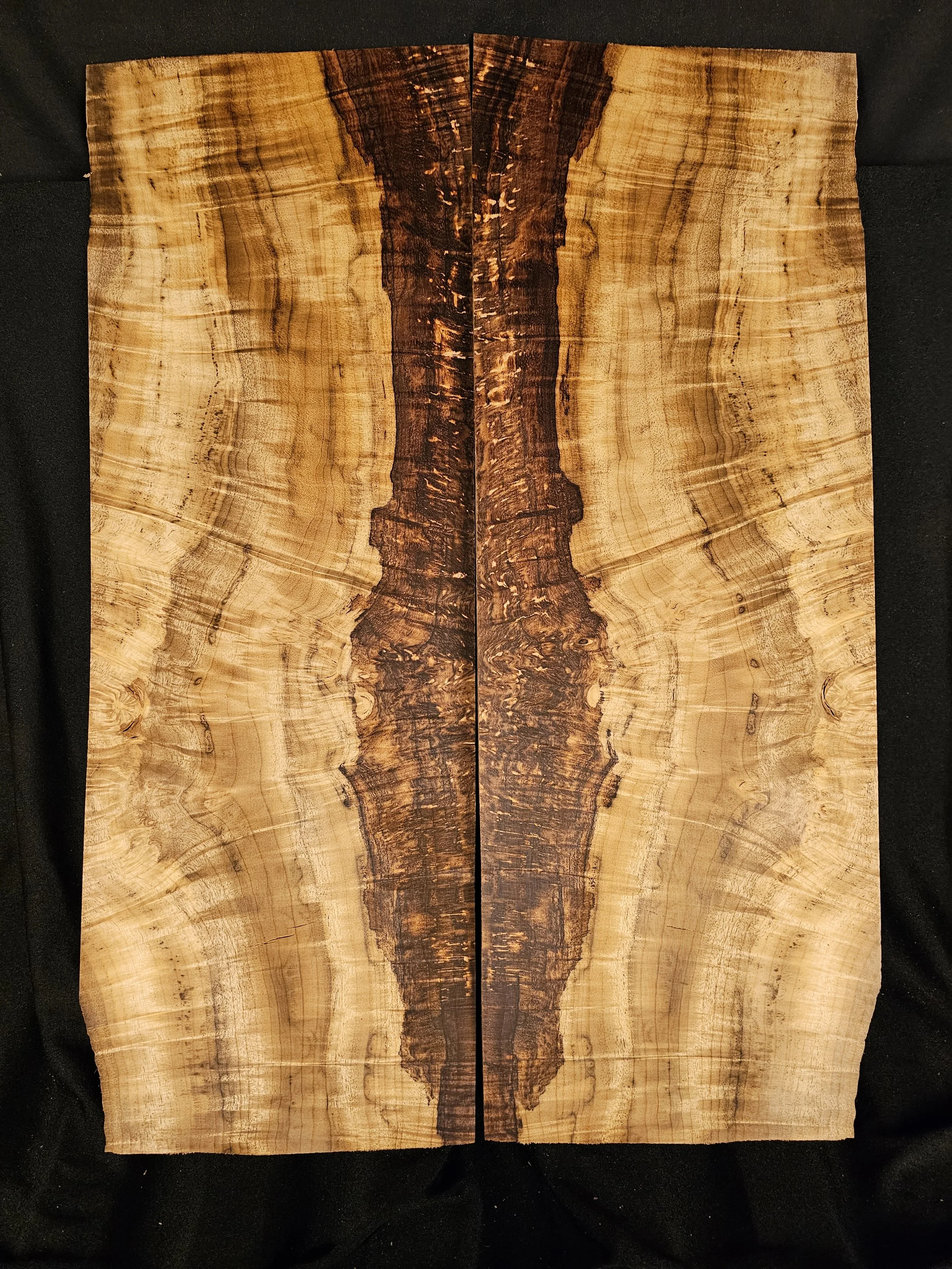 Myrtlewood Flame Set