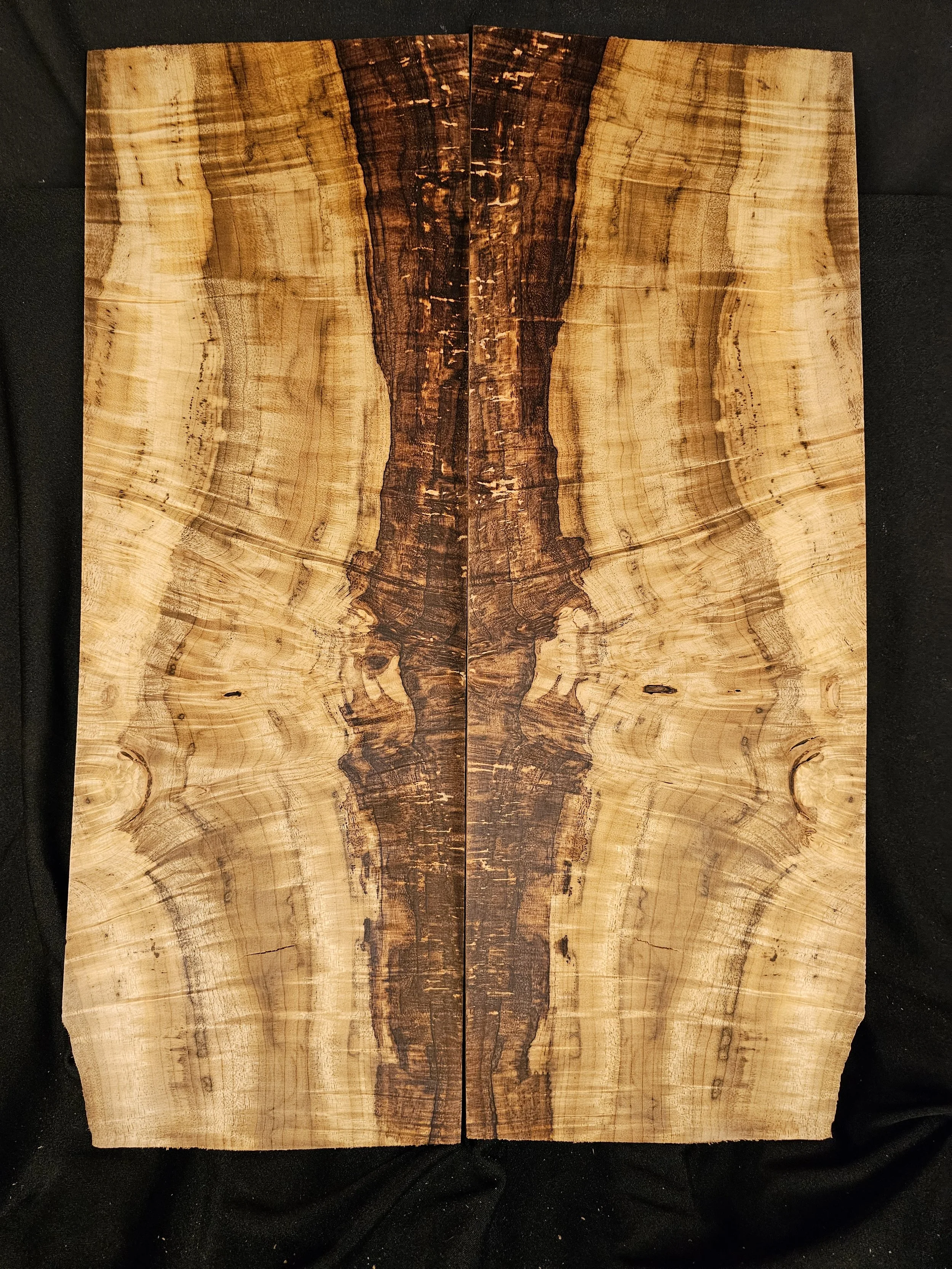 Myrtlewood Flame Set