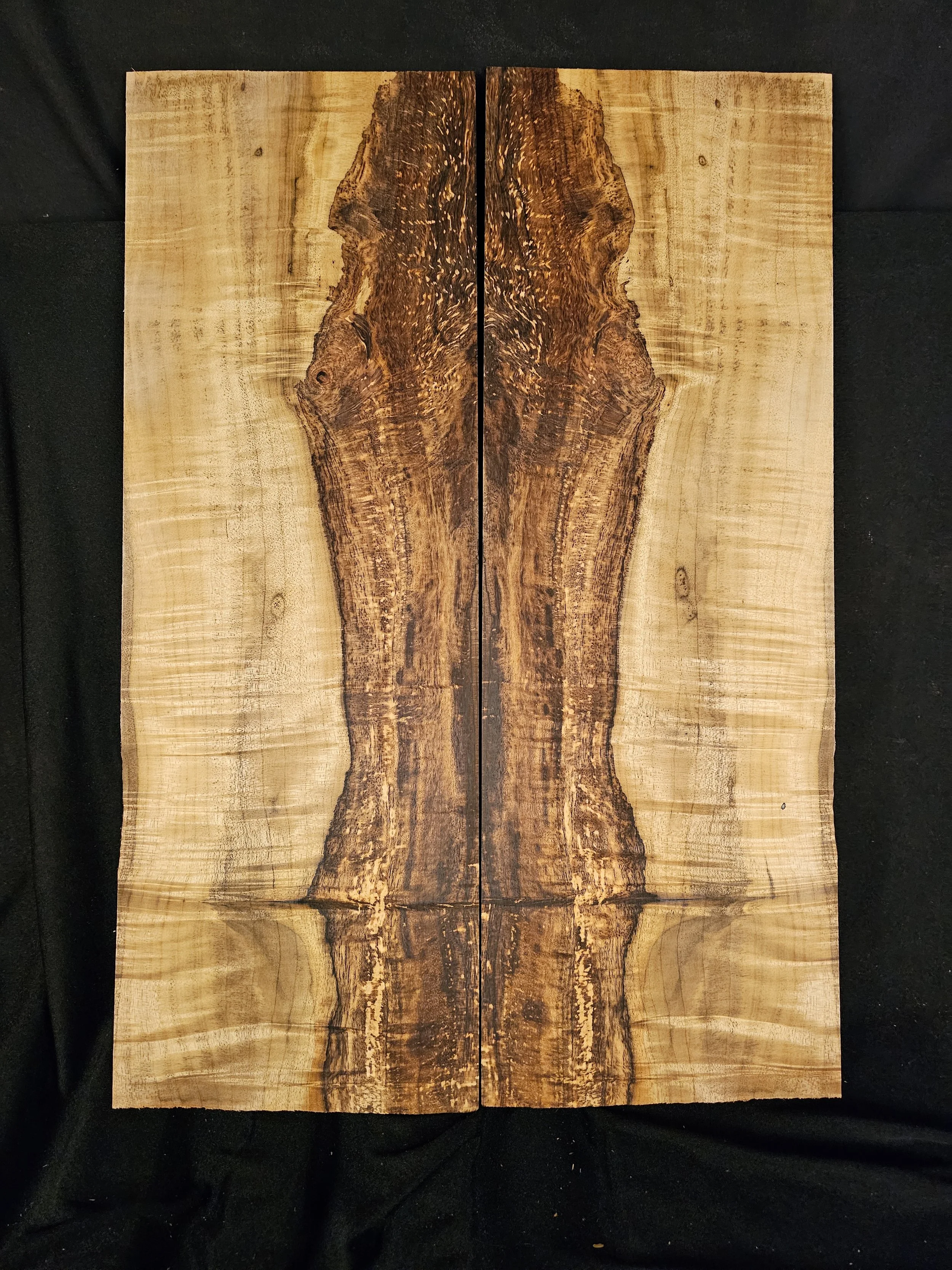 Myrtlewood Flame Set