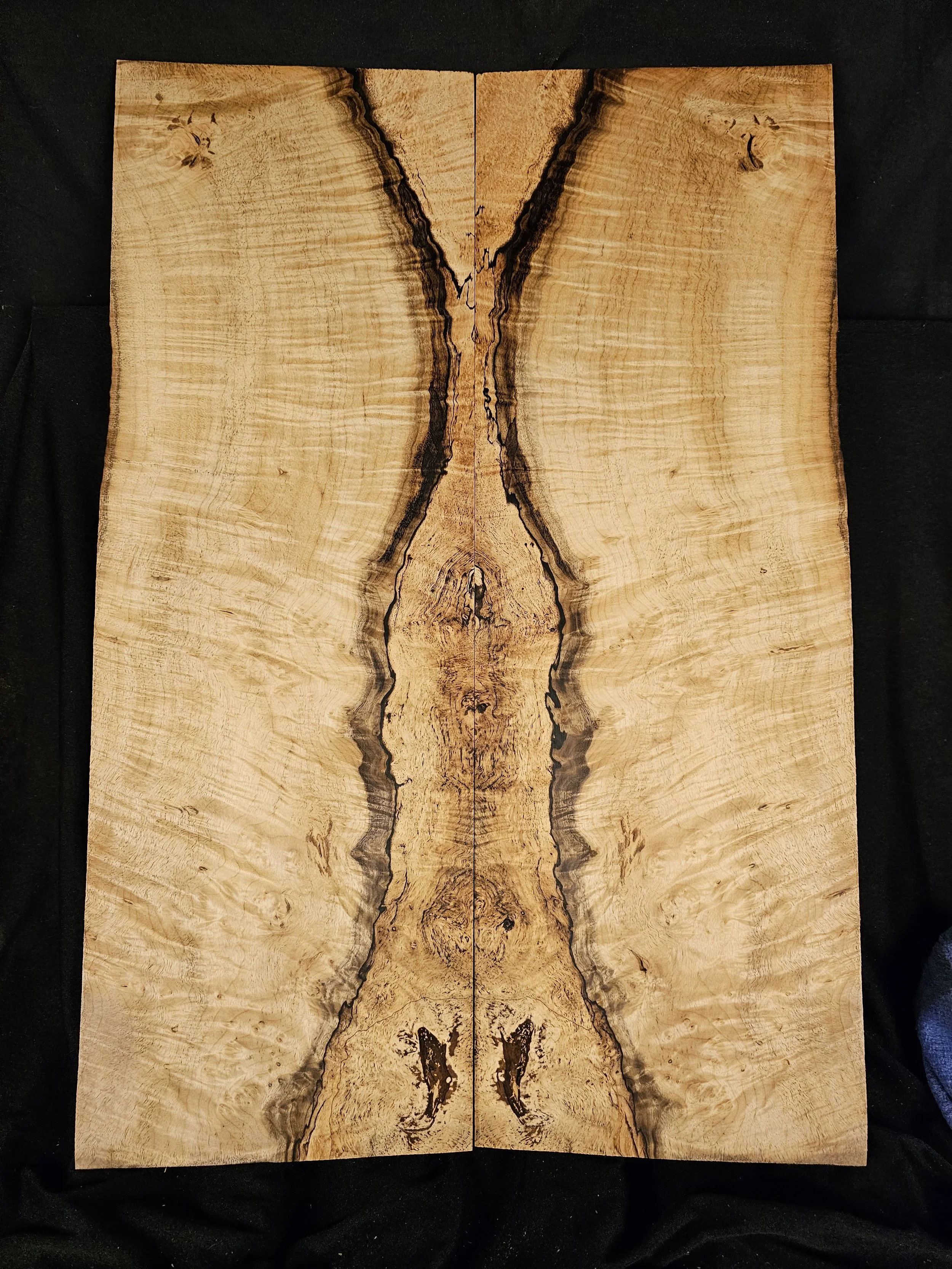 Myrtlewood Flame Set