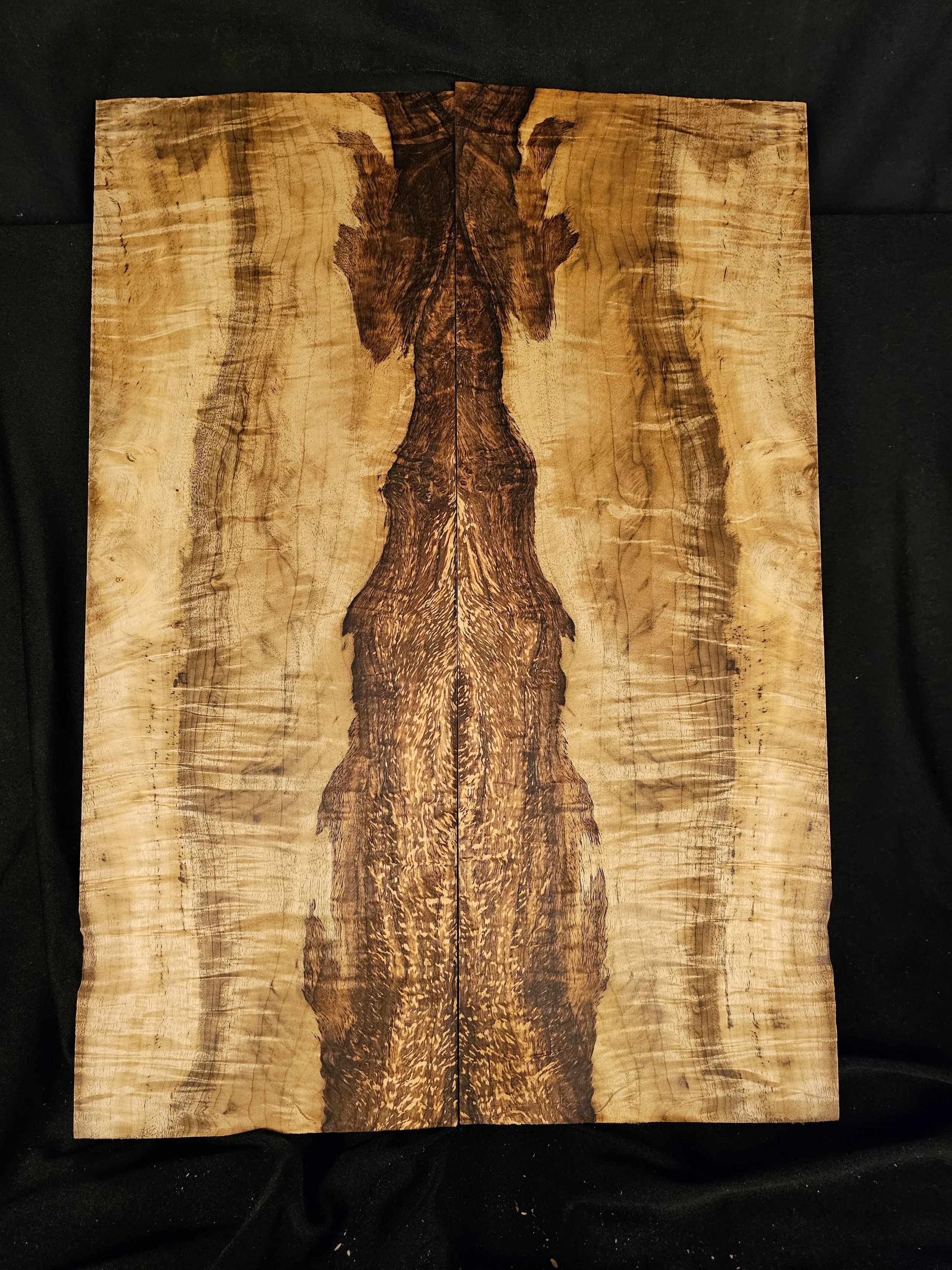 Myrtlewood Flame Set