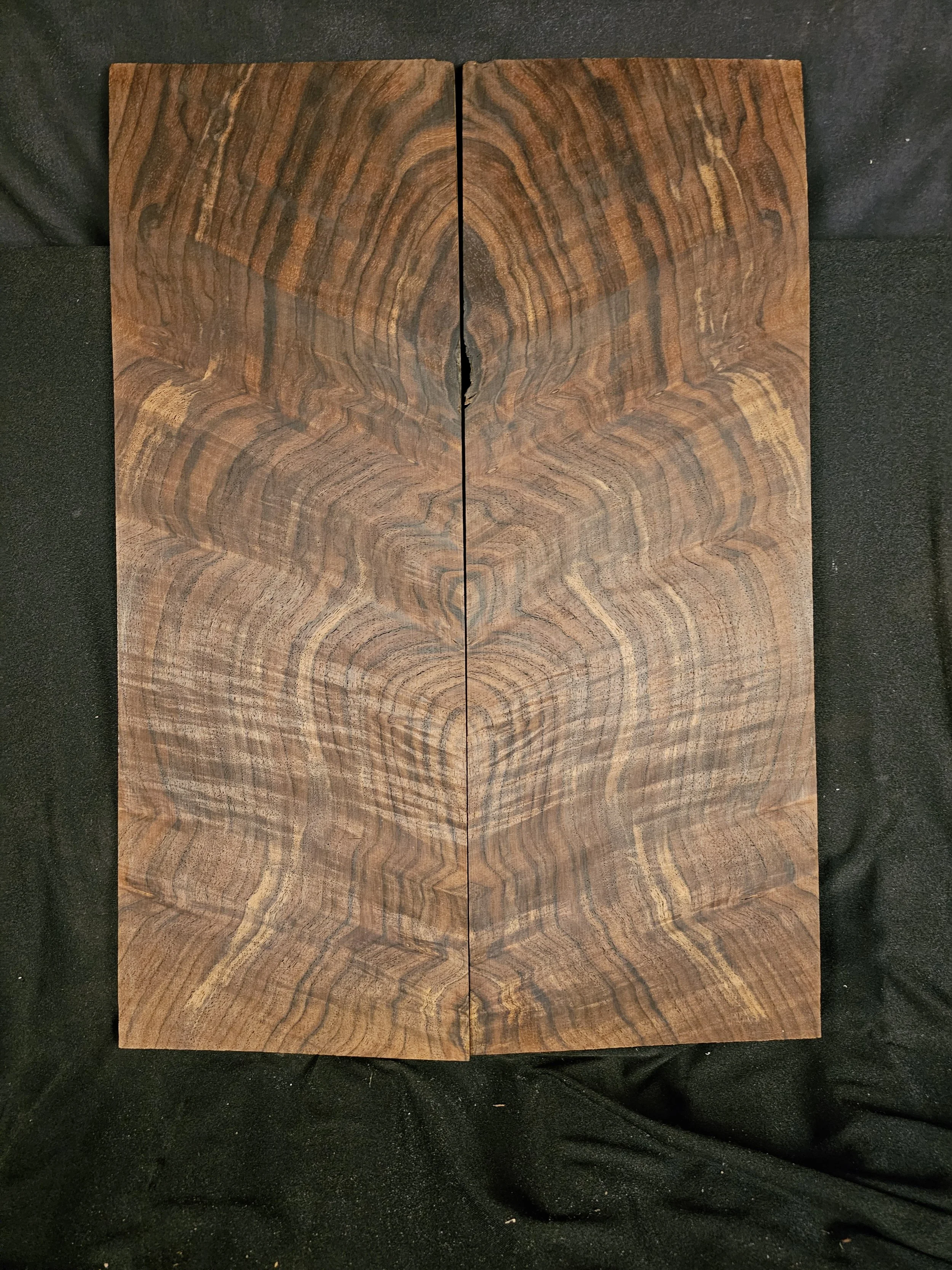 Black Walnut Flame Set