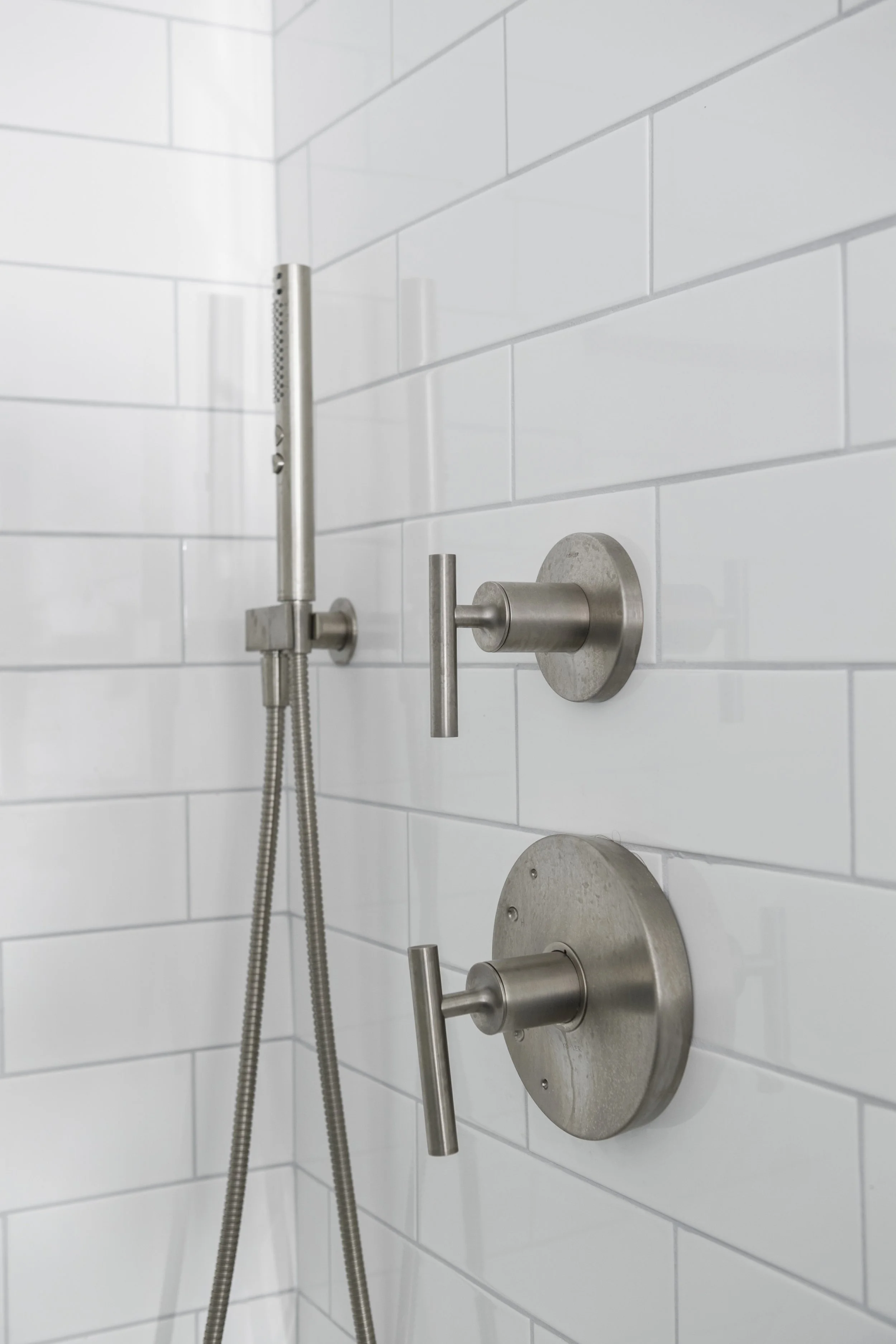 BrooklineTeenBath_DSC5182.jpg