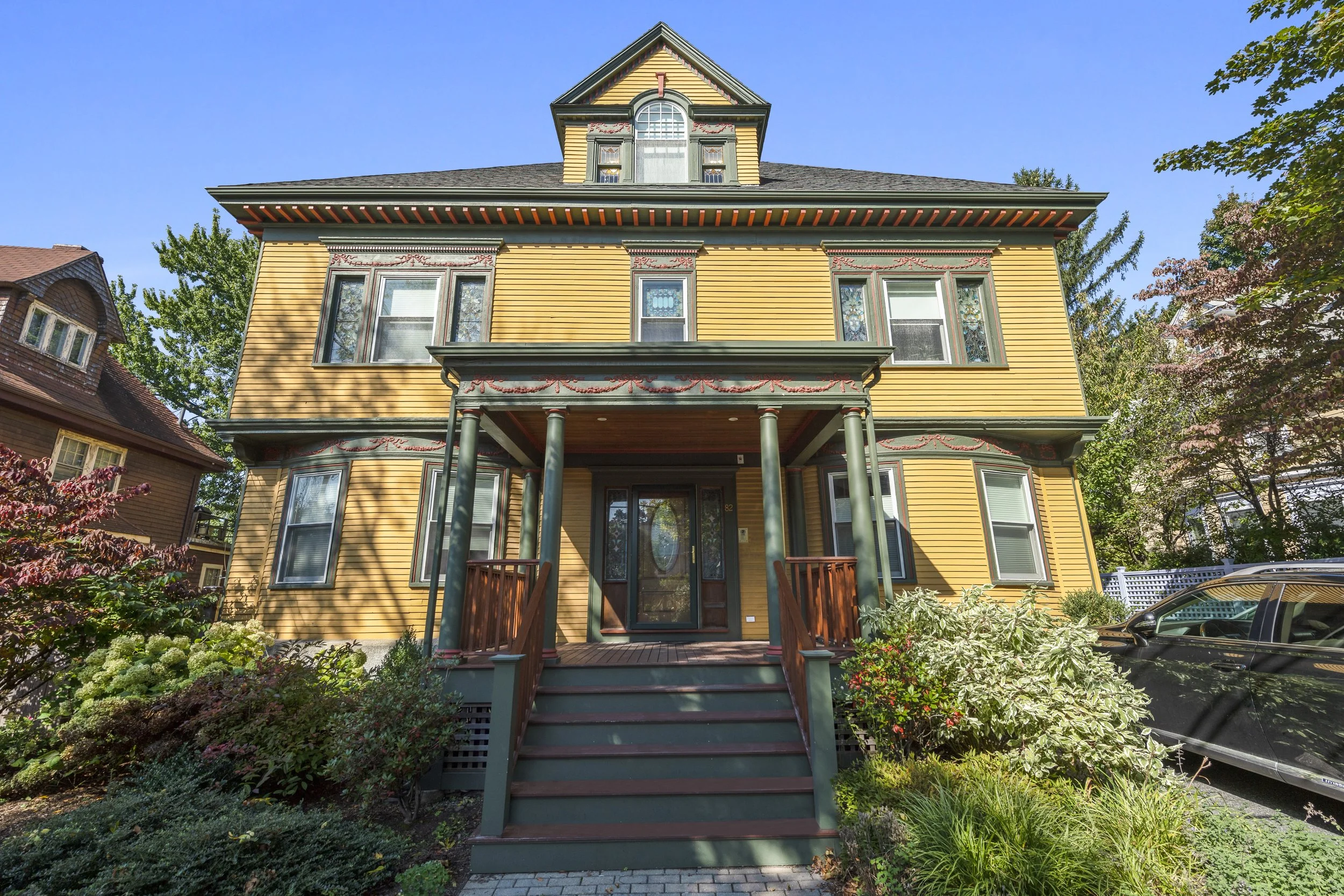 BrooklinePorch_DSC5202.jpg