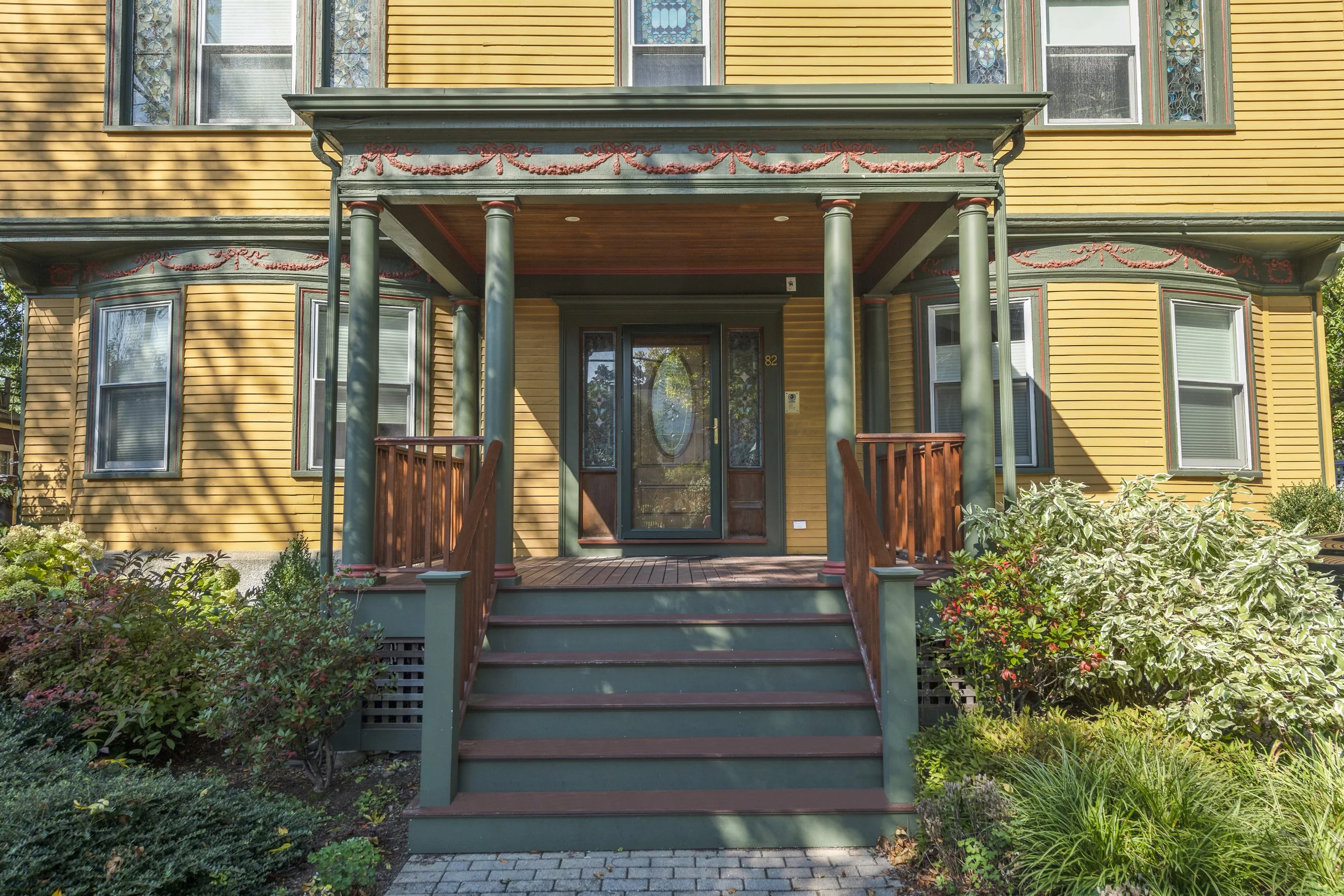 BrooklinePorch_DSC5203.jpg