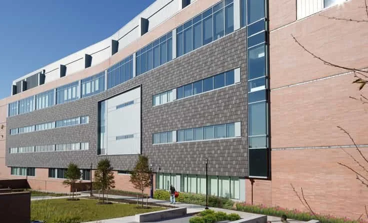 5-View to Bldg Rear fr East Gardens.jpg