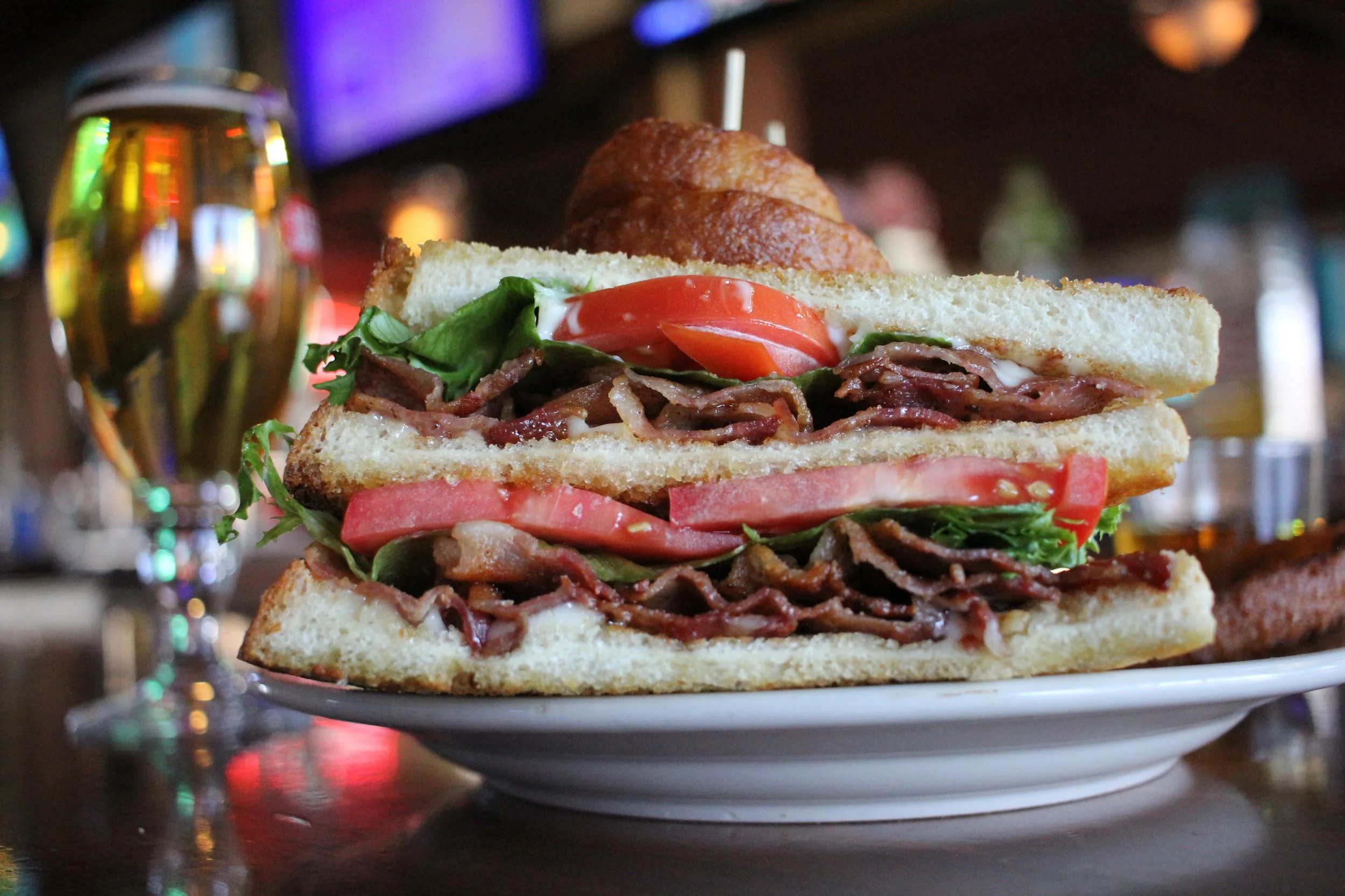 Benny's Restaurant and Lounge