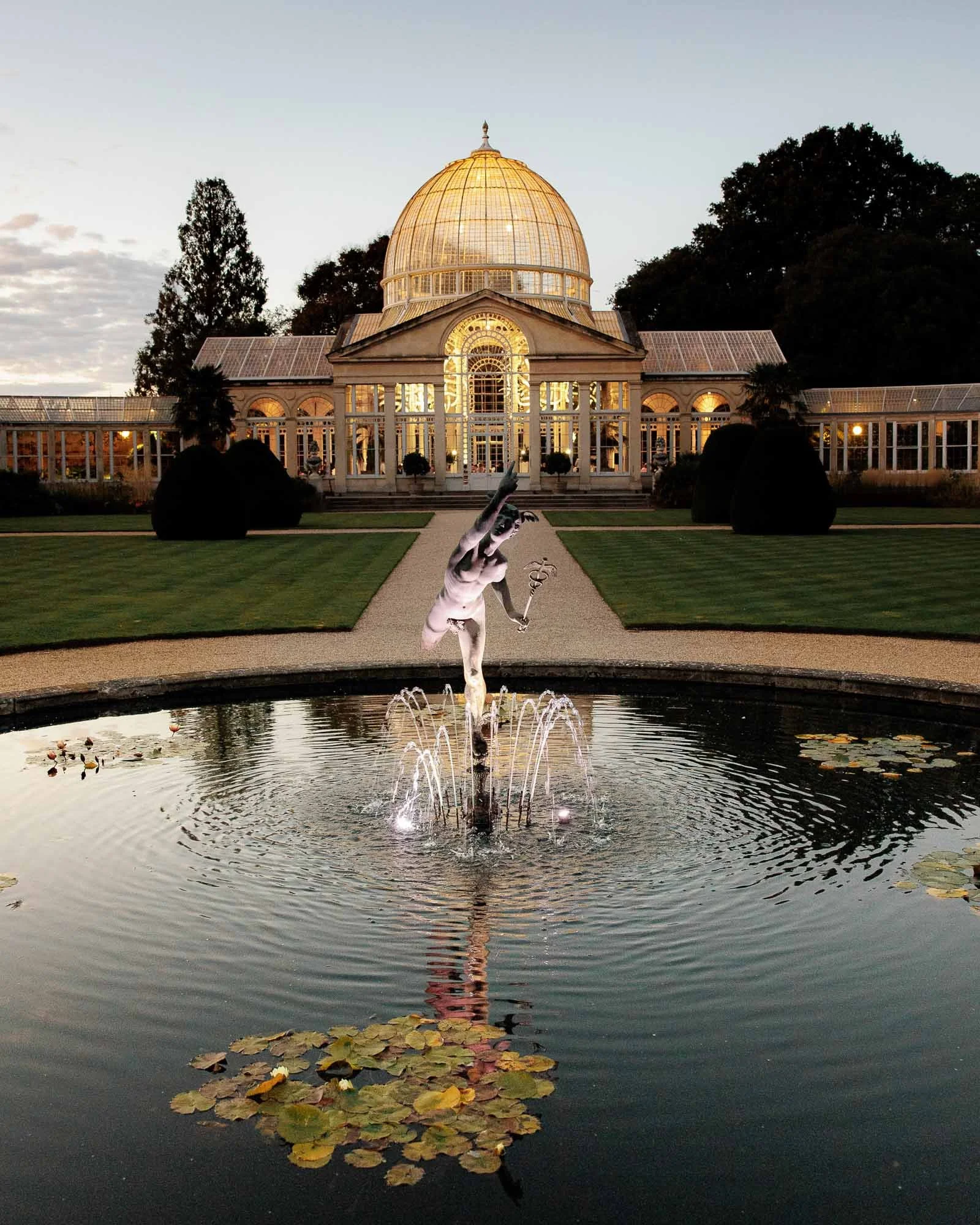 syon-park-wedding-photography-23.jpg