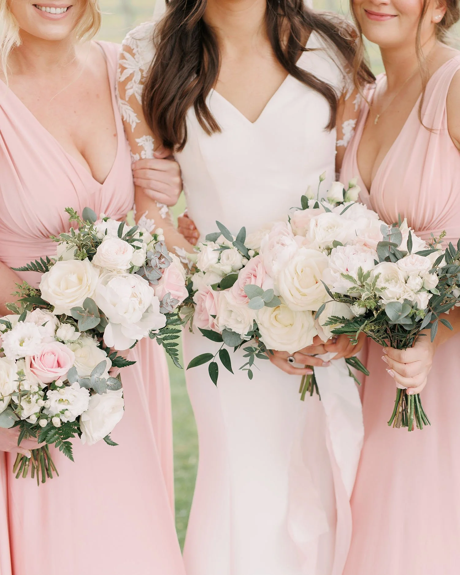 blush-wedding-bouquets.jpg