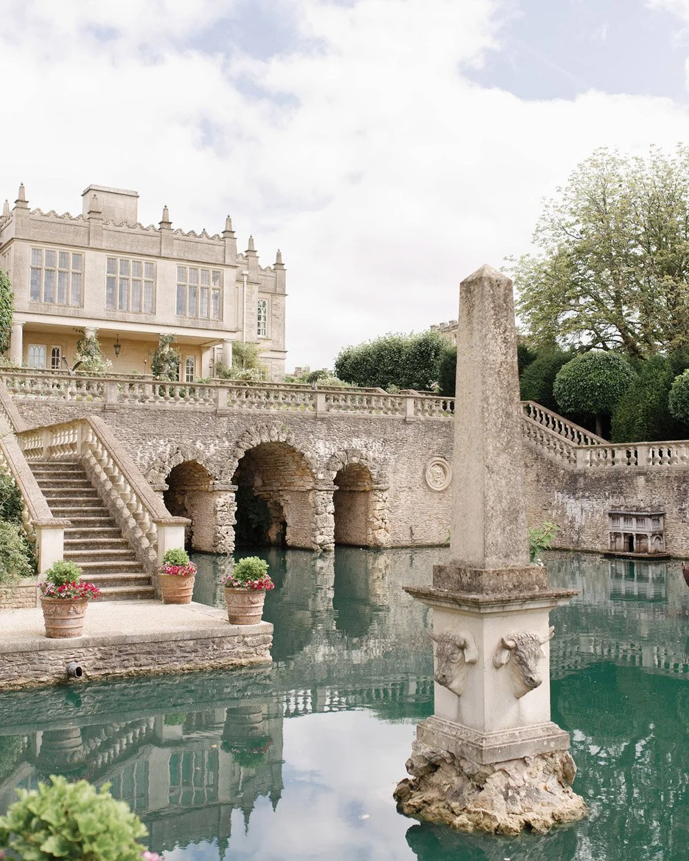 euridge manor, an italian inspired wedding venue in the UK