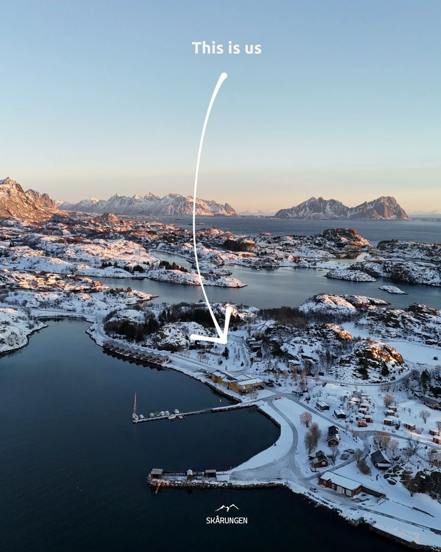 The place you see from above &mdash; and the people who make it what it is.
Sk&aring;rungen is built on views, cabins, and experiences&hellip; but most of all, it&rsquo;s built by this team.

Not everyone&rsquo;s in the photo, but we&rsquo;re all beh