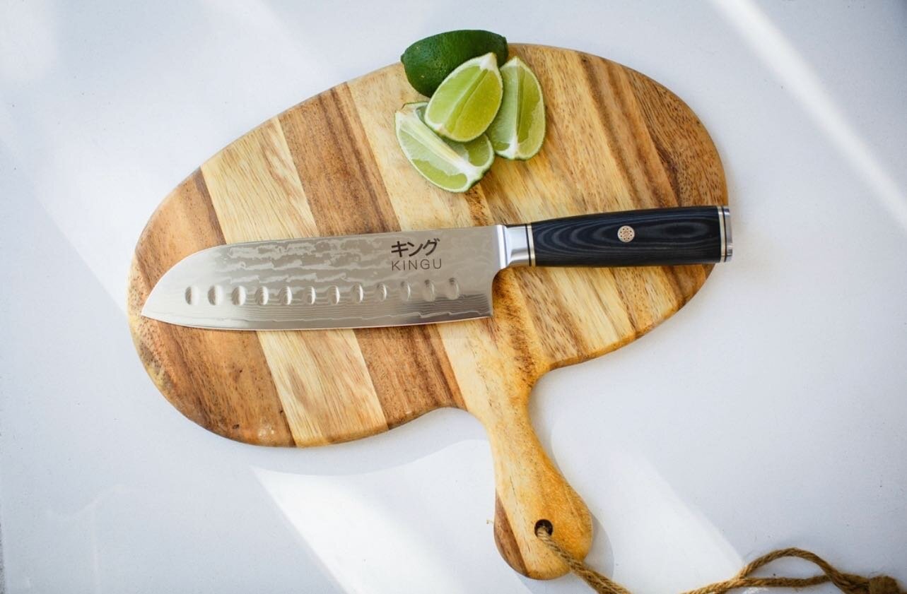 Need a unique gift idea? Check out @kingucutlery 🔪 Aaron and I sell these Japanese style chef knives. Best knives we have!! And we have bought a few different brands over the years and have tested them all out! Check out www.kingucutlery.com 🖤 #gif