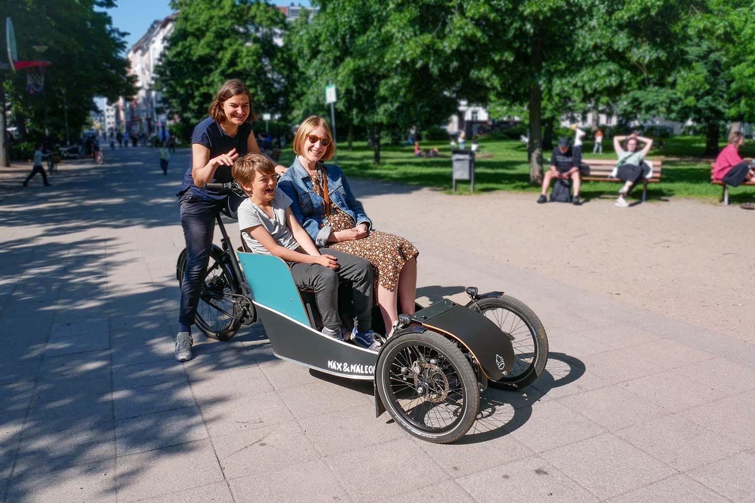 Passenger Bike 3 persons.jpg