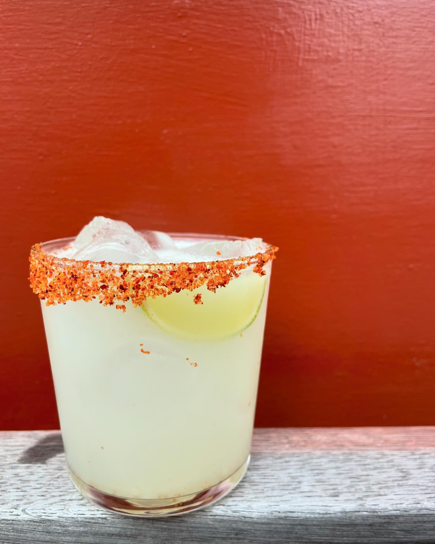 Our Spicy Tommy&rsquo;s Margarita. 🌶️
Shaken and oh so refreshing 🌵
It&rsquo;s that good, one guy ordered 6 ✨