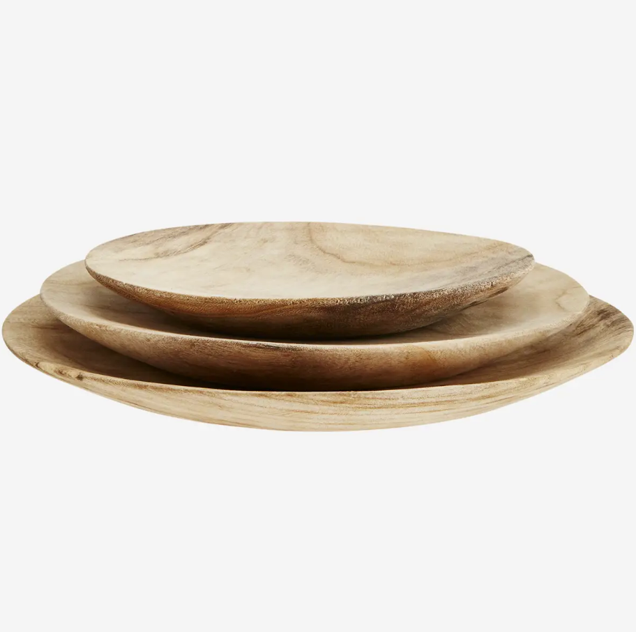 Round Wooden Plates