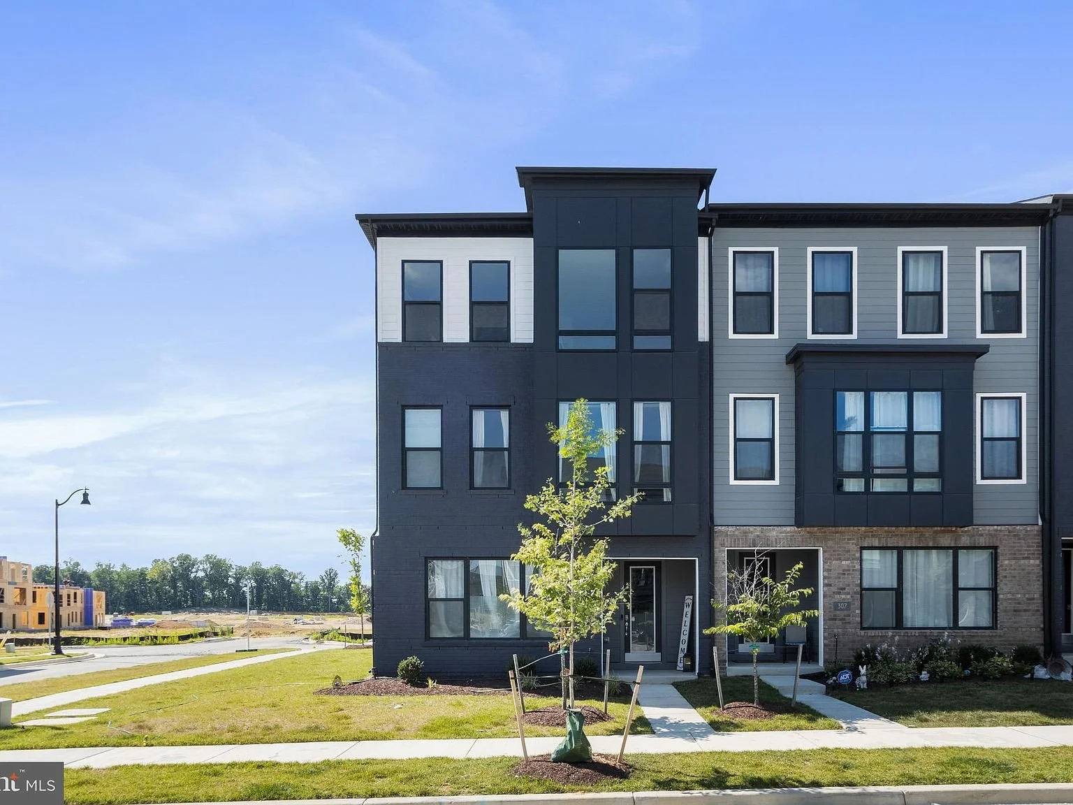 309 SUMMIT POINT BLVD