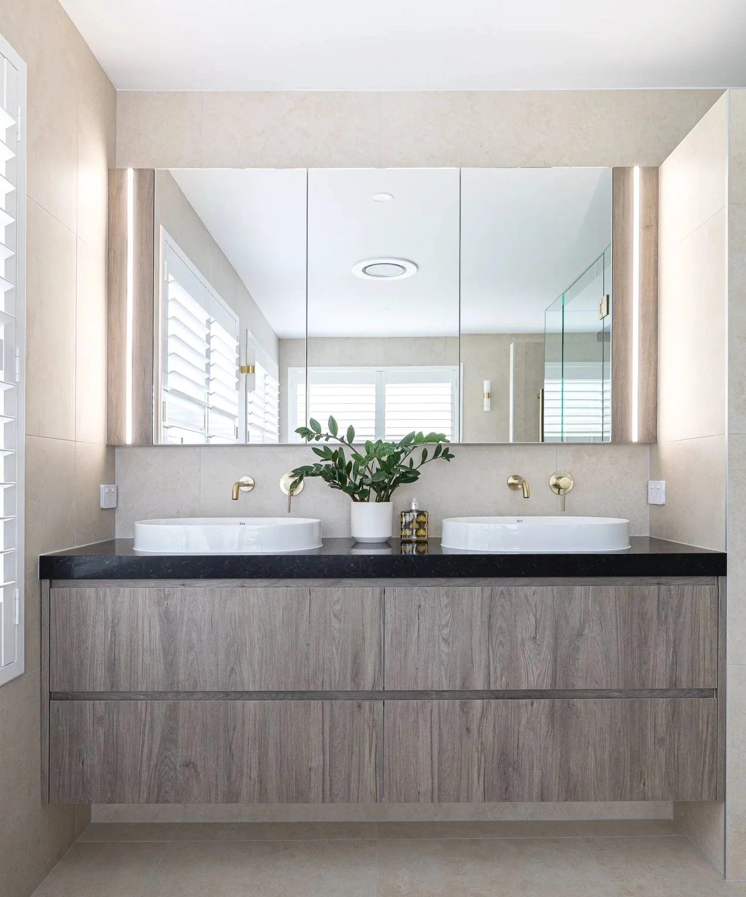 Carina Heights Master Suite