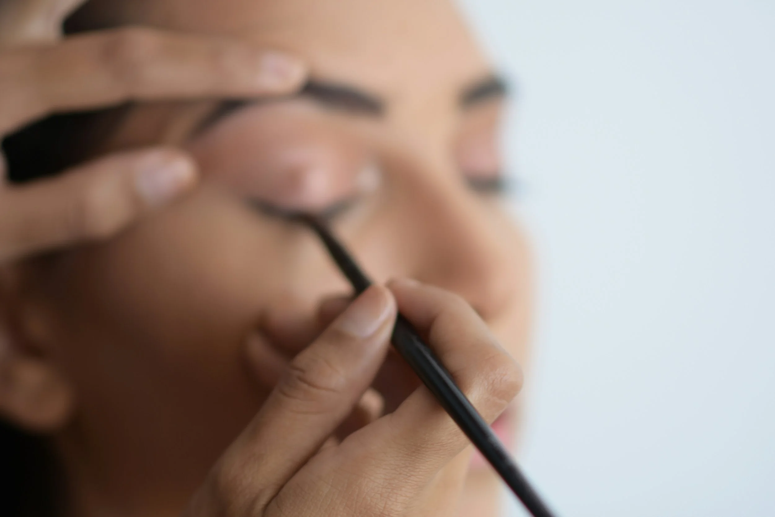 The Best Pencil Eyeliner for Color, Staying Power, and Pigment: Victoria Beckham Beauty Satin Kajal Liner Review