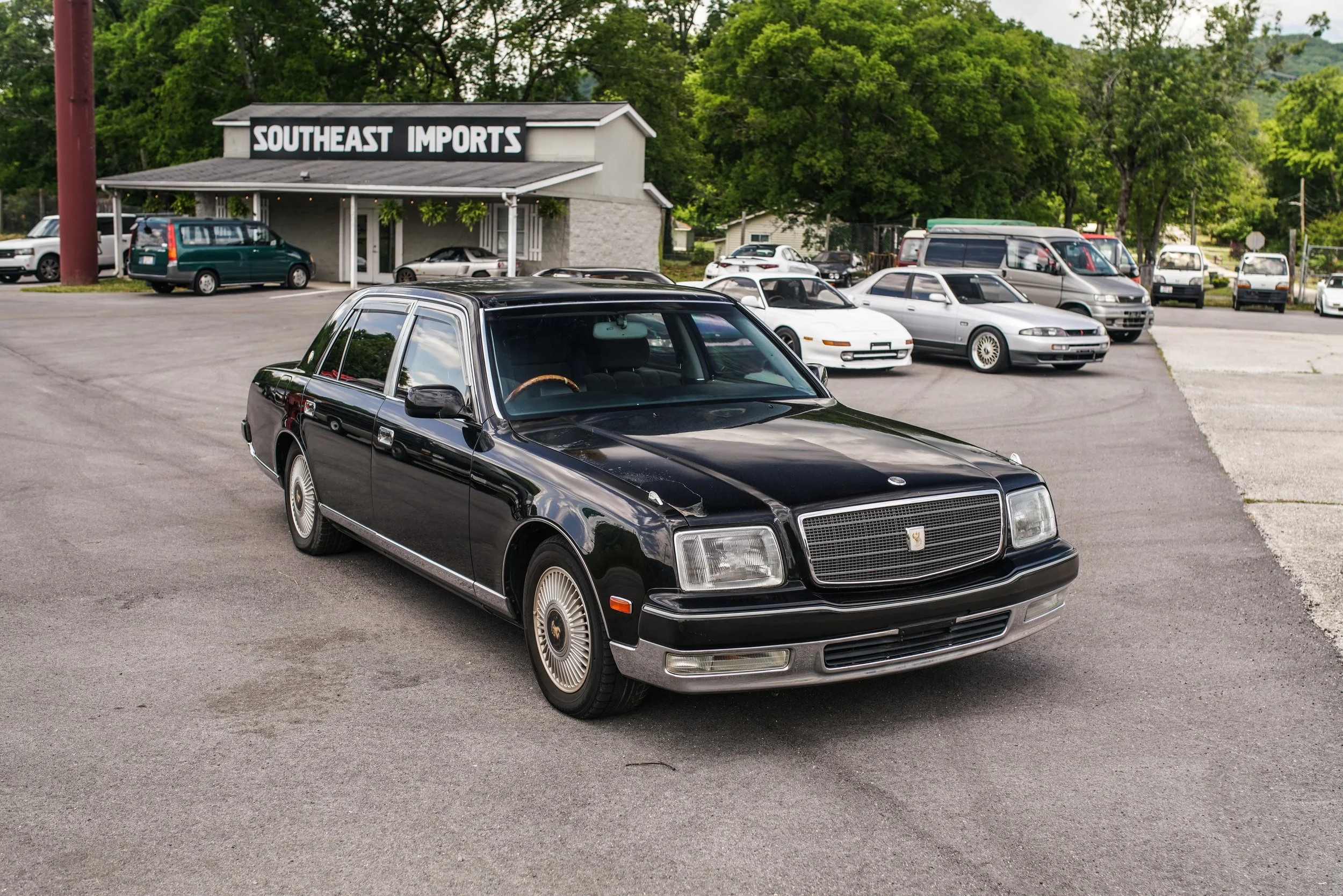 Toyota Century слоновая кость