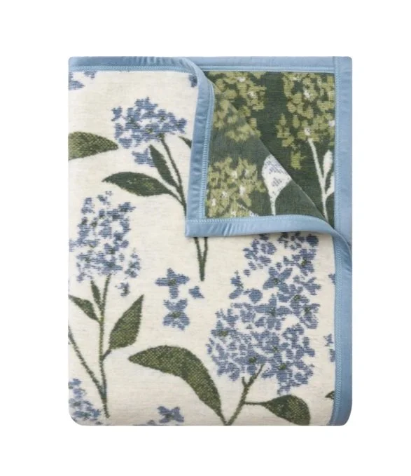 Chappy Wrap Lilacs Blanket