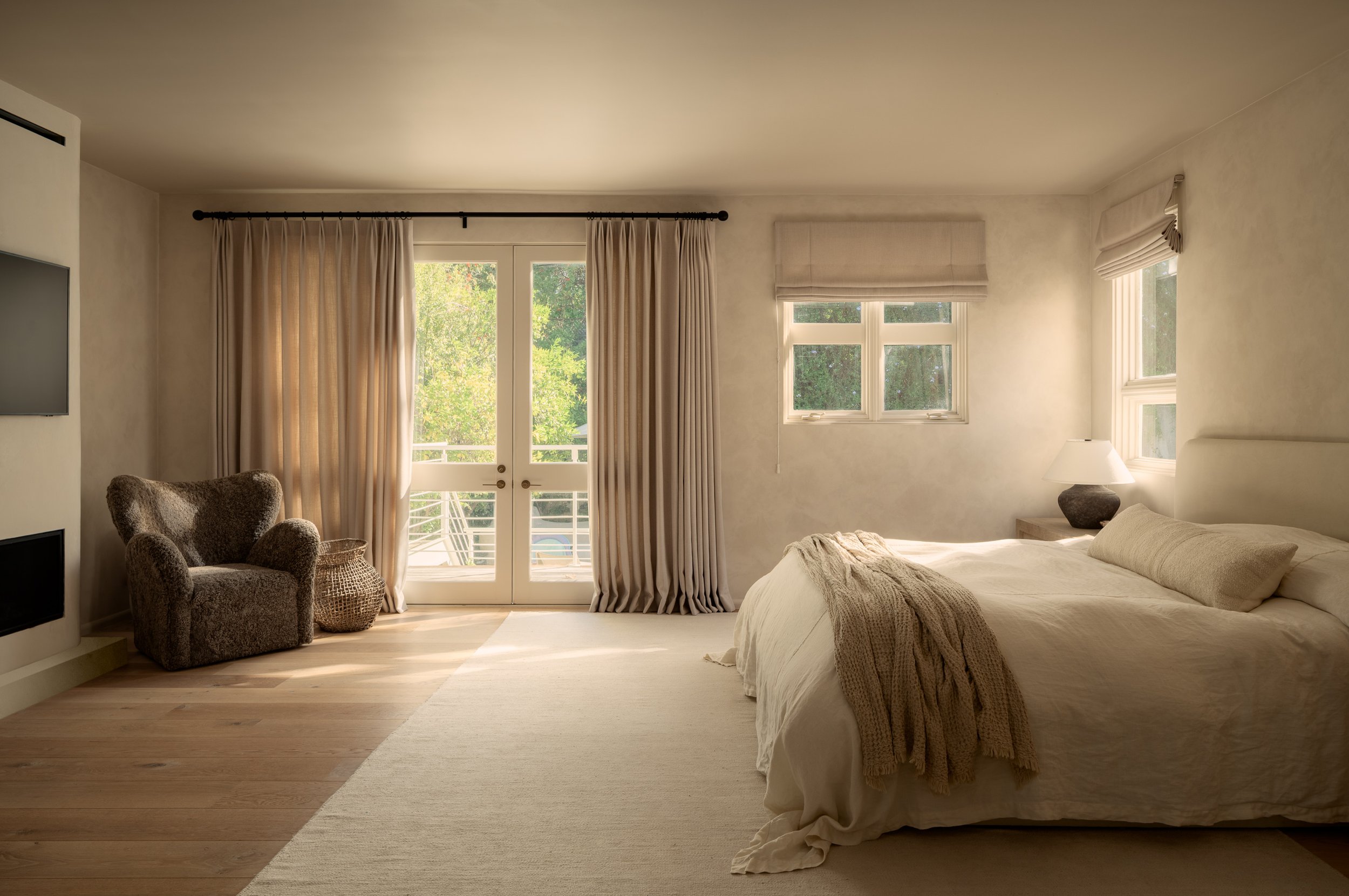 4070 Benedict Canyon Blvd - ©evanramzi - Web-4.jpg