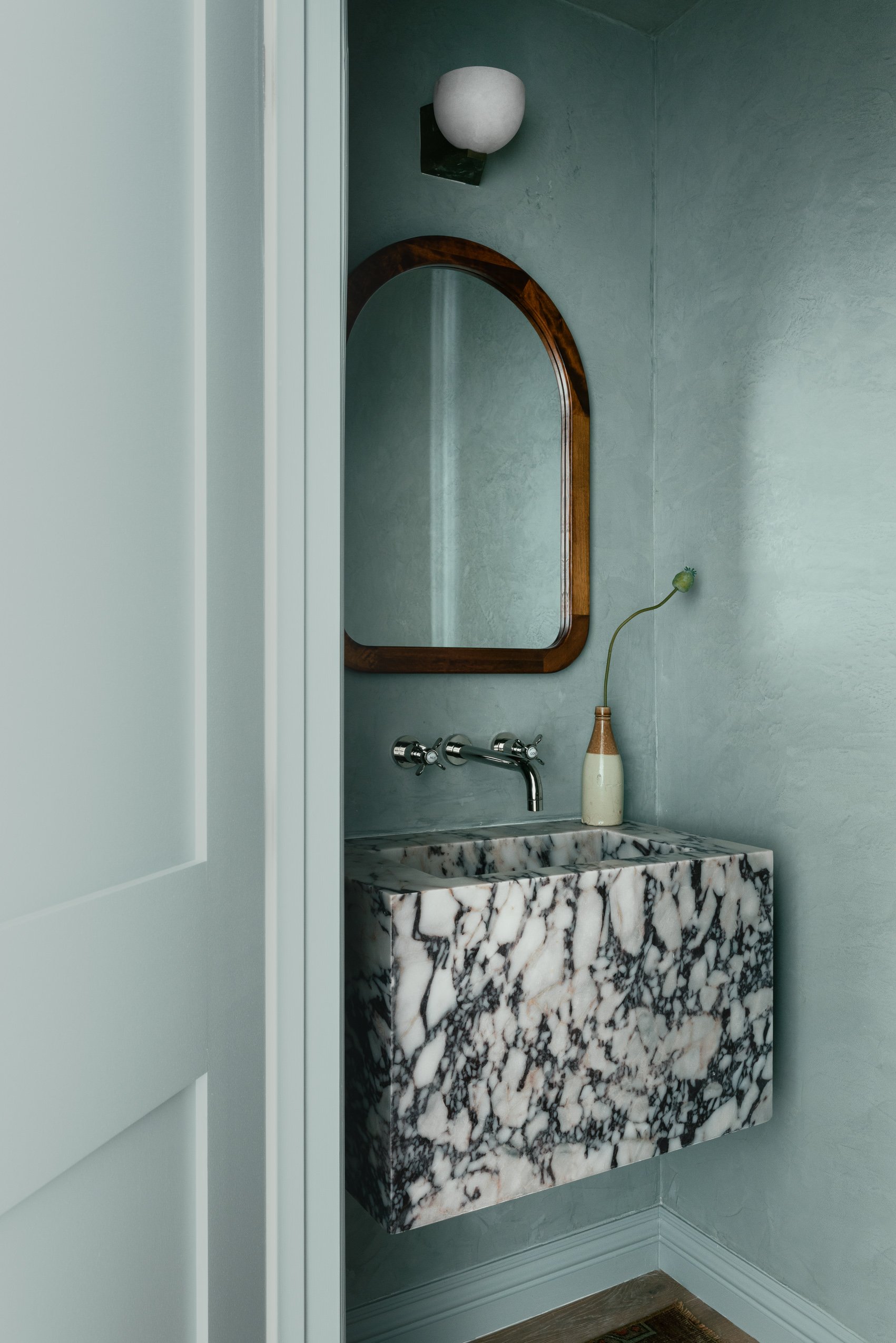 Saint Susan - ©evanramzi - Web-10.jpg