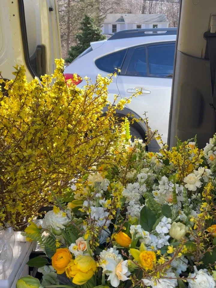 Kicking off some springtime events with these little rays of sunshine 🌞 

This was an incredibly special order on their way to a celebration of life. The family wanted them to feel uplifting, wild, and full of spirit just like their father. Forsythi