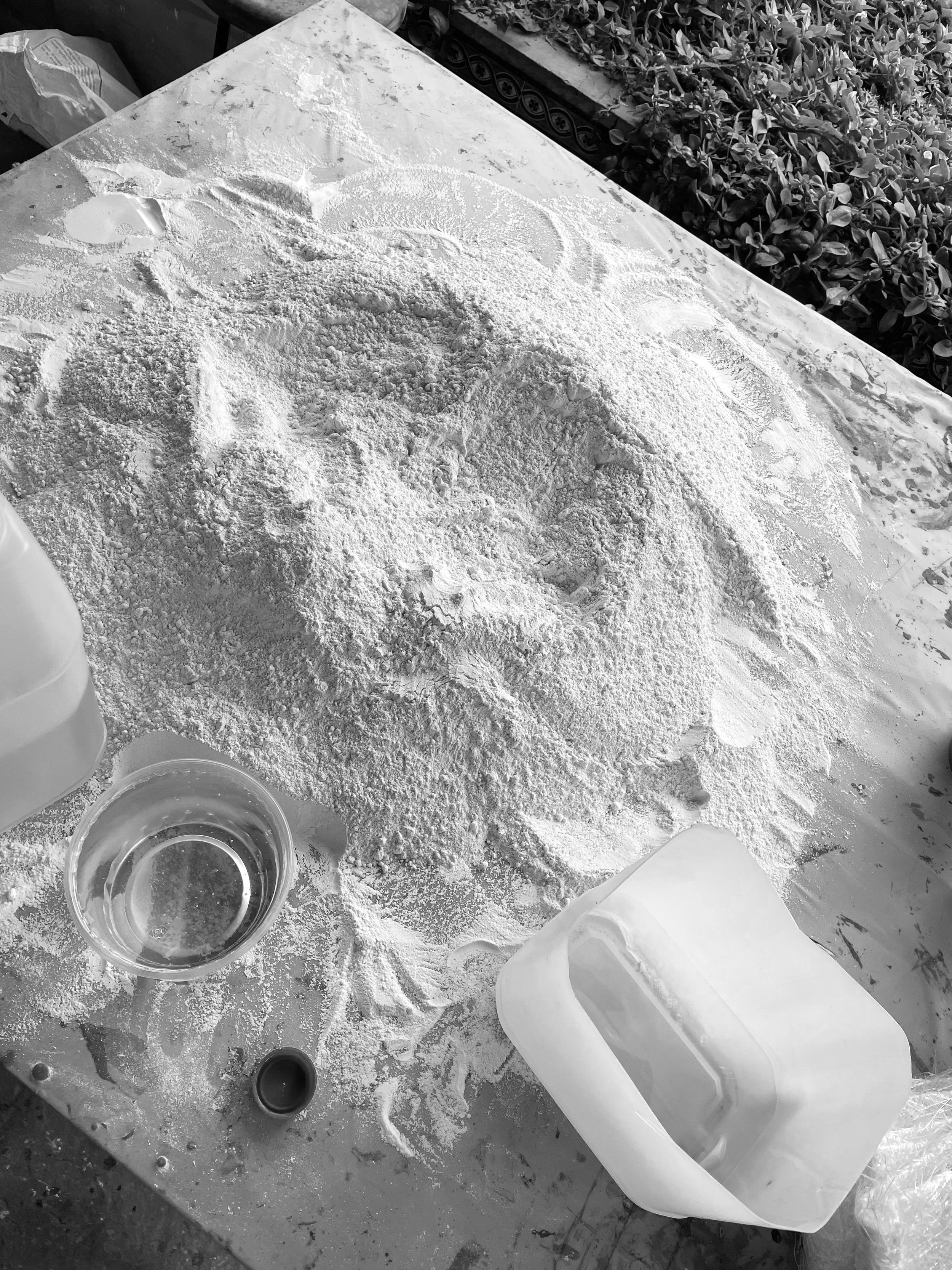 Material Mixture: White Concrete + Glass + Sand